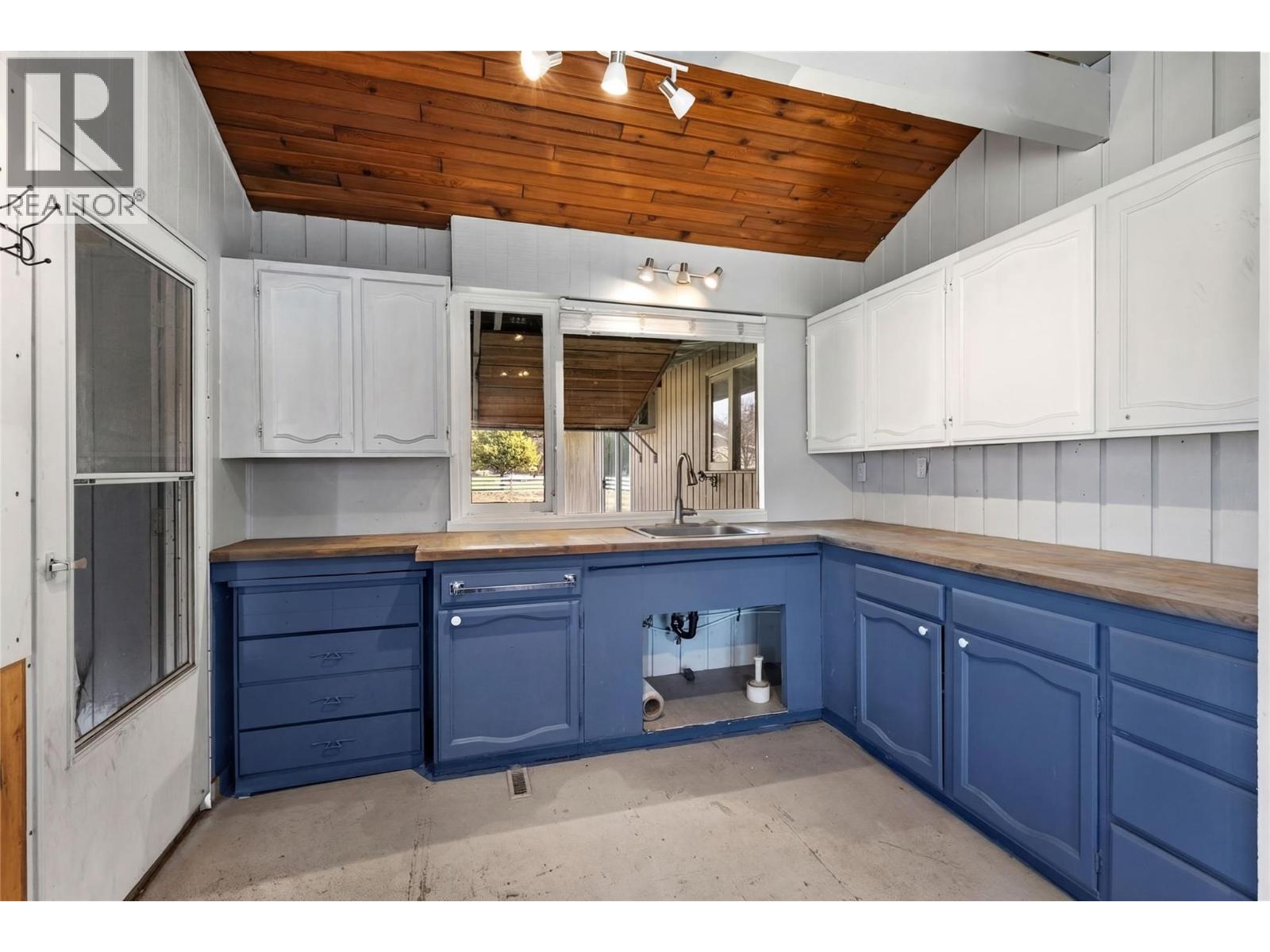 8134 River Road, Oliver, British Columbia  V0H 1T7 - Photo 28 - 10383022