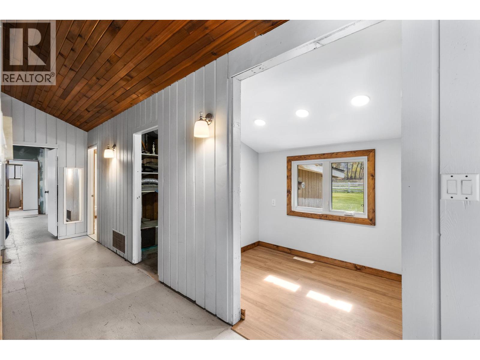 8134 River Road, Oliver, British Columbia  V0H 1T7 - Photo 32 - 10383022