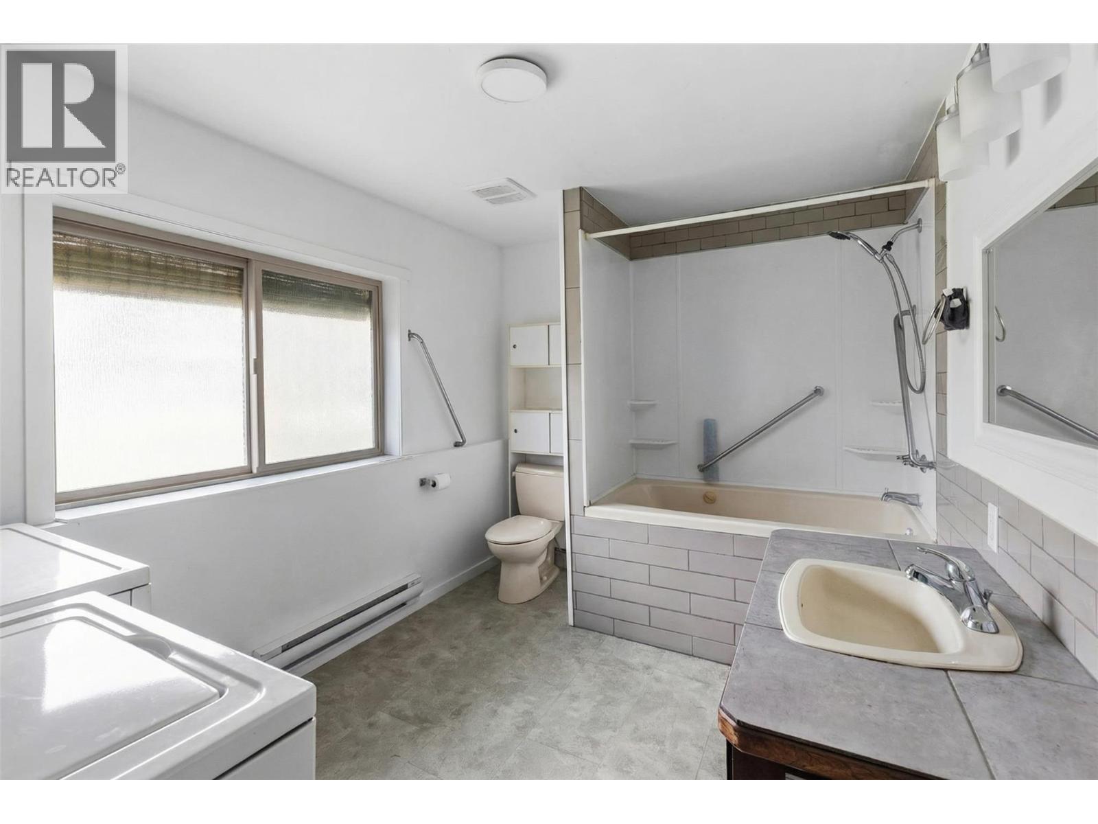 8134 River Road, Oliver, British Columbia  V0H 1T7 - Photo 66 - 10383022