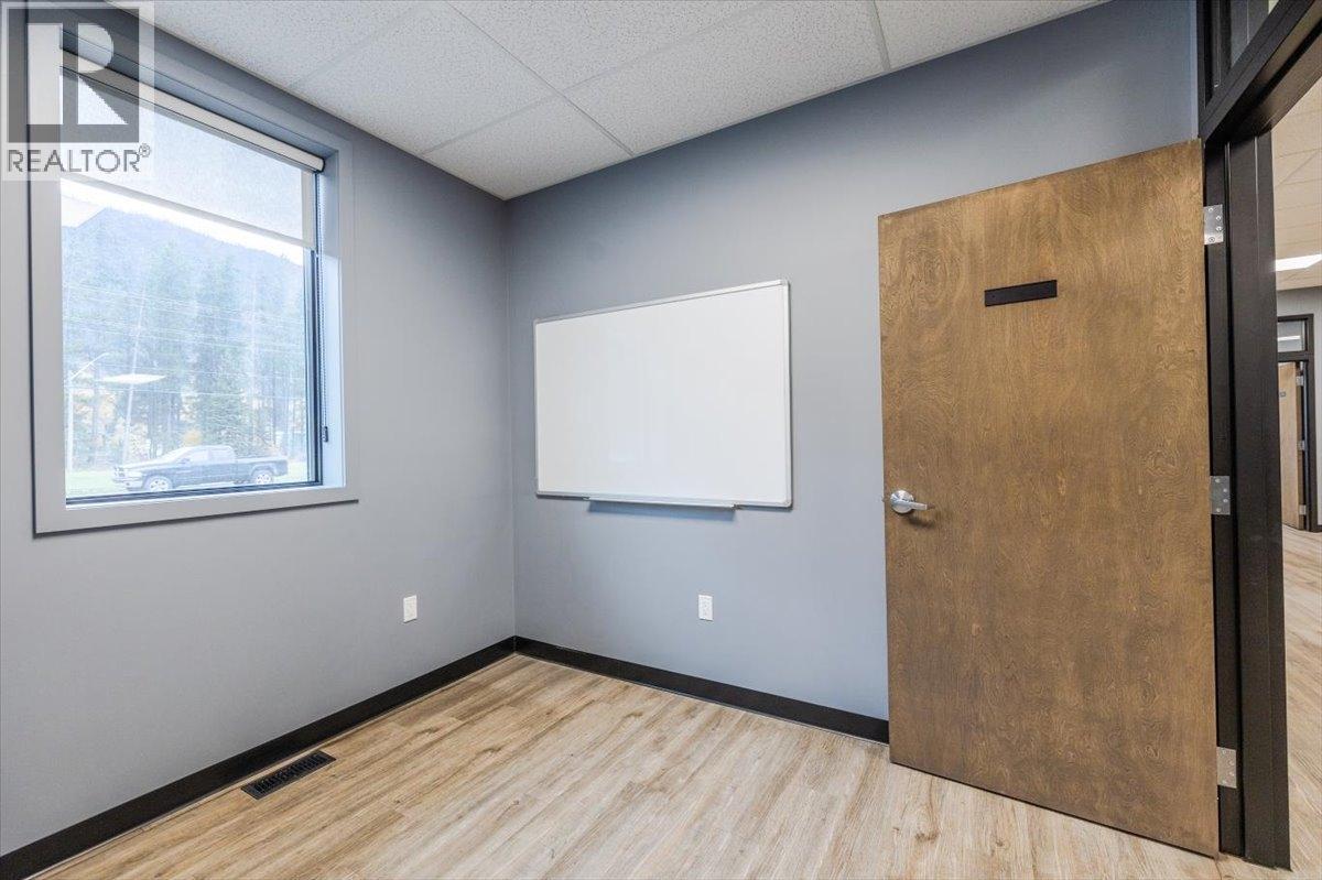 652 Sparwood Drive Unit# F, Sparwood, British Columbia  V0B 2G0 - Photo 6 - 10382945