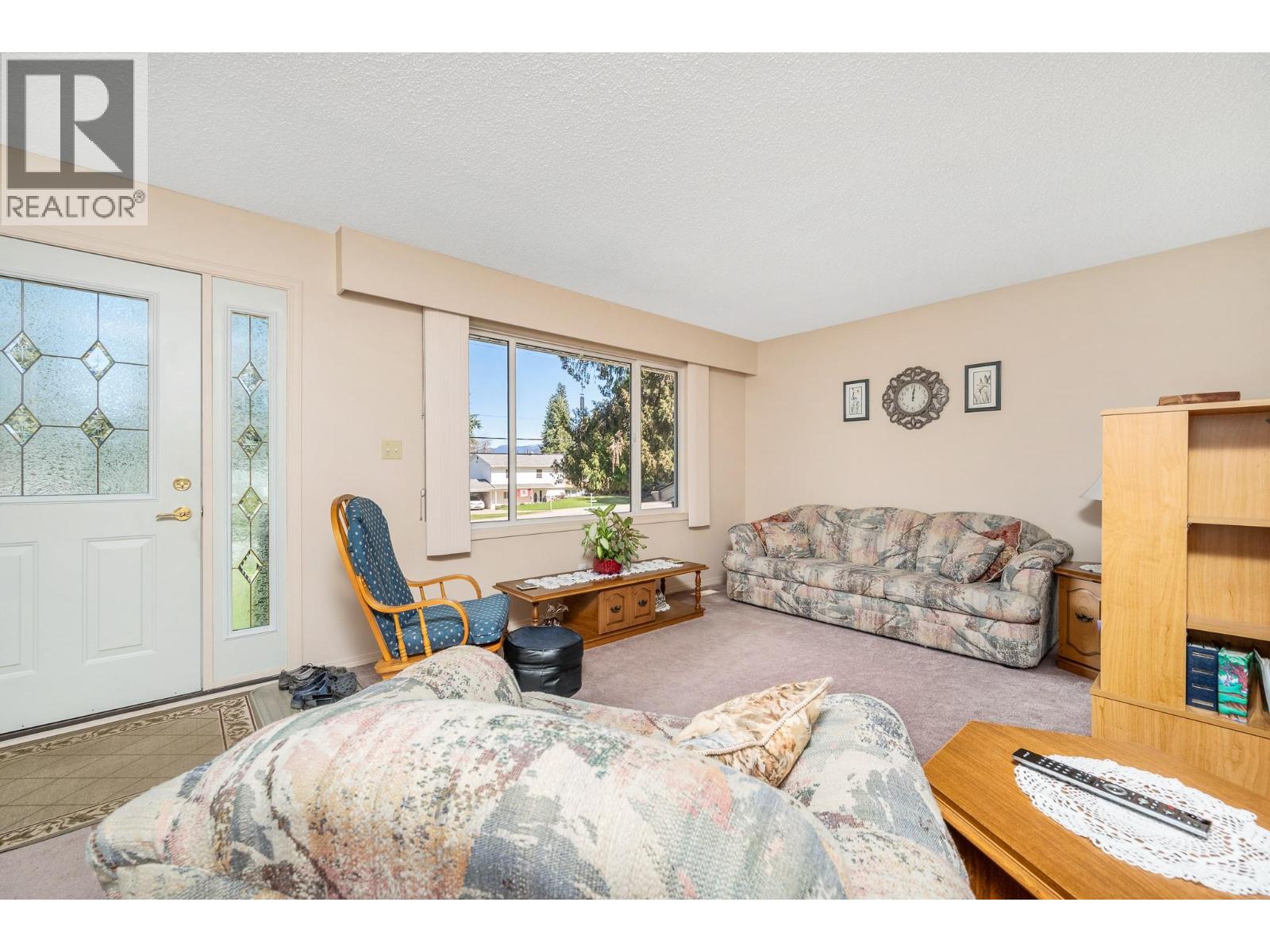 3415 Lockhart Drive, Spallumcheen, British Columbia  V4Y 0S8 - Photo 5 - 10382136