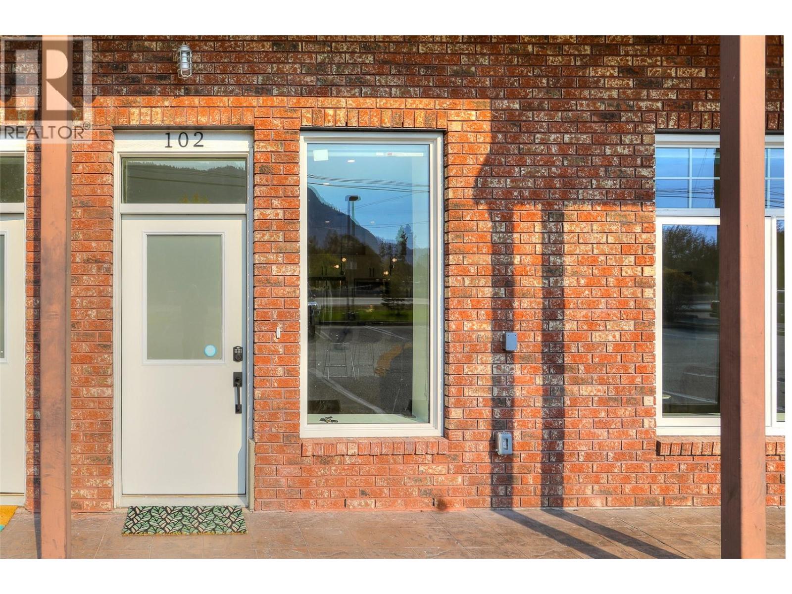 850 Railway Lane Unit# 103, Okanagan Falls, British Columbia  V0H 1R0 - Photo 3 - 10383008