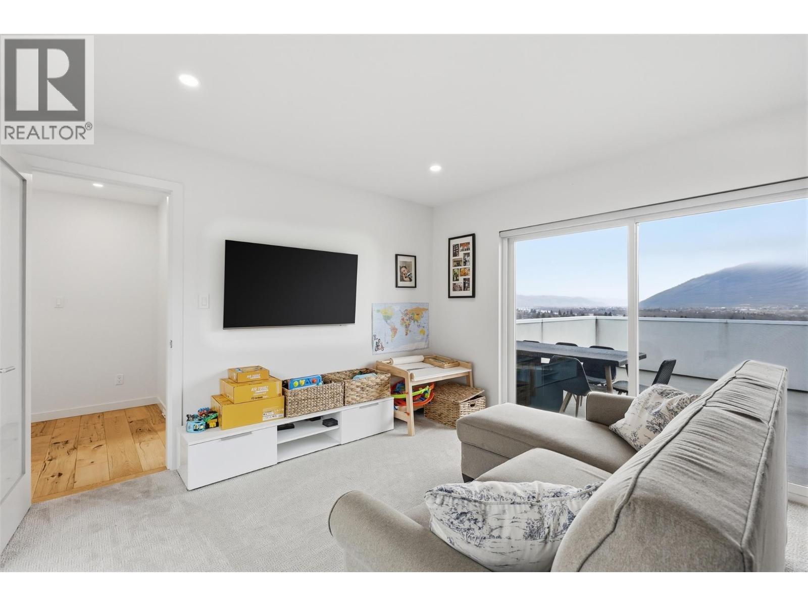 360 St Paul Street W, Kamloops, British Columbia  V2C 1G4 - Photo 28 - 10382952