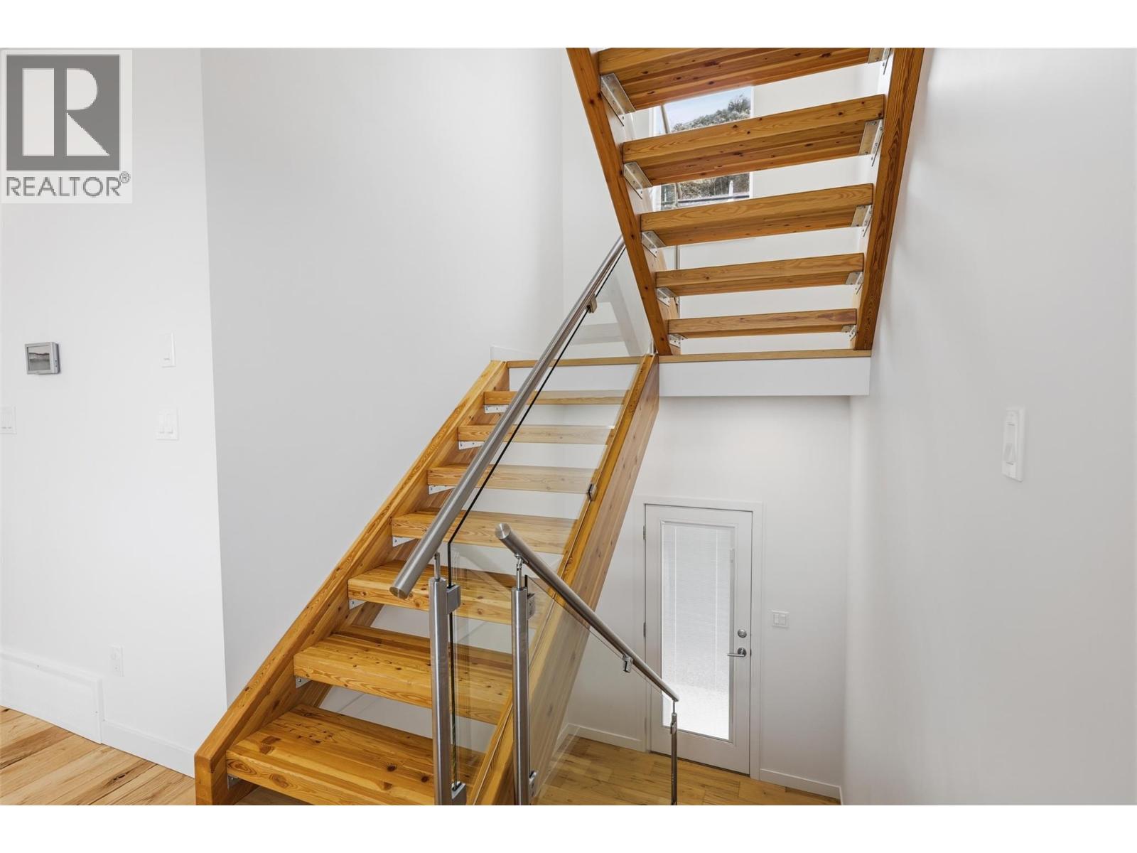 360 St Paul Street W, Kamloops, British Columbia  V2C 1G4 - Photo 37 - 10382952