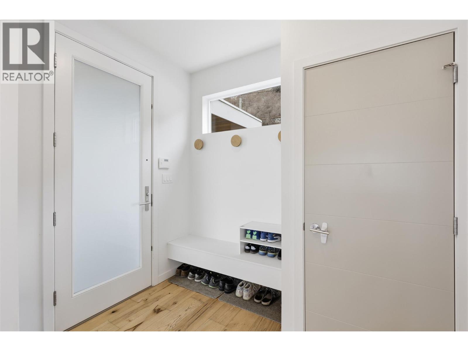 360 St Paul Street W, Kamloops, British Columbia  V2C 1G4 - Photo 5 - 10382952