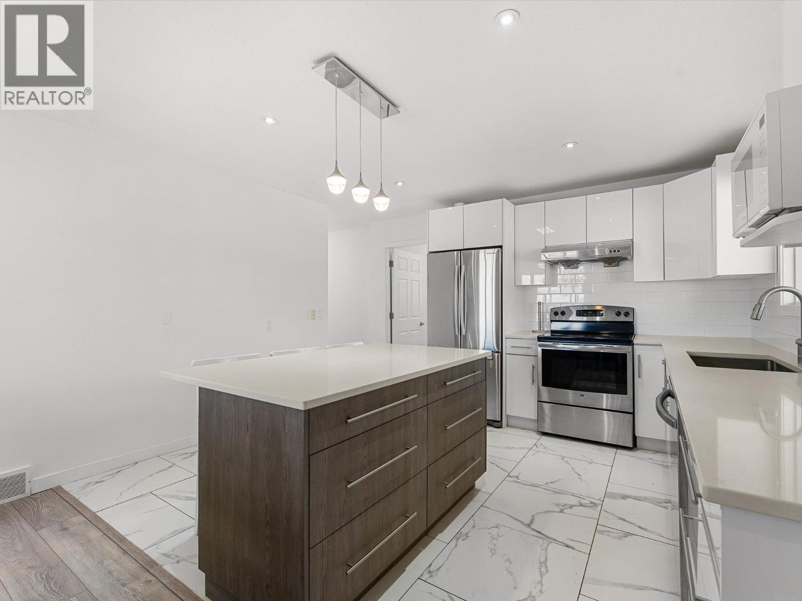 1428 Green Bay Road, West Kelowna, British Columbia  V4T 2B8 - Photo 12 - 10382936