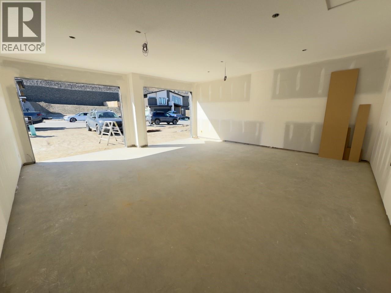 1660 Camas Court, Kamloops, British Columbia  V2E 0E6 - Photo 2 - 10382869