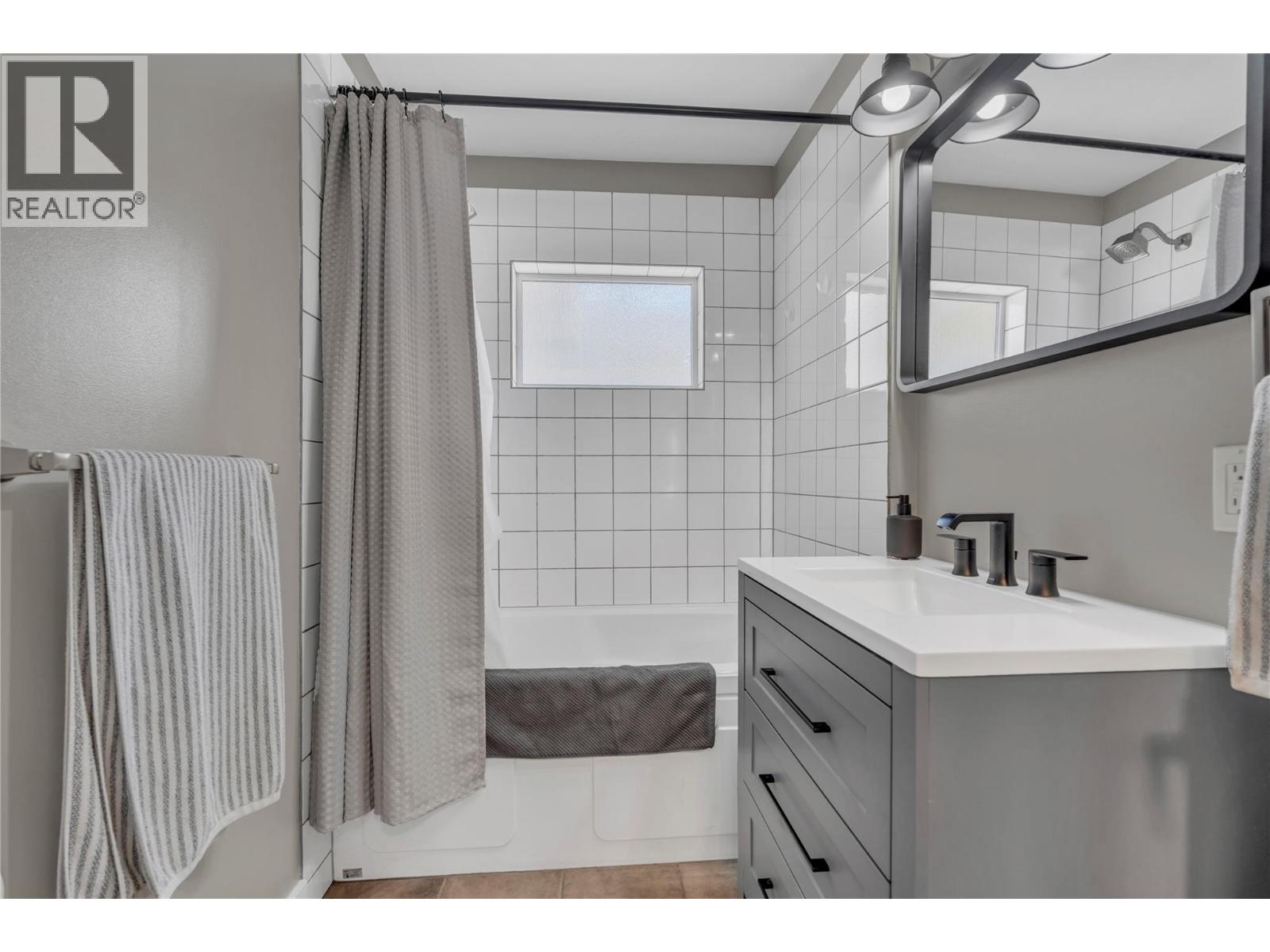 10602 Victoria Road S, Summerland, British Columbia  V0H 1Z2 - Photo 18 - 10382439