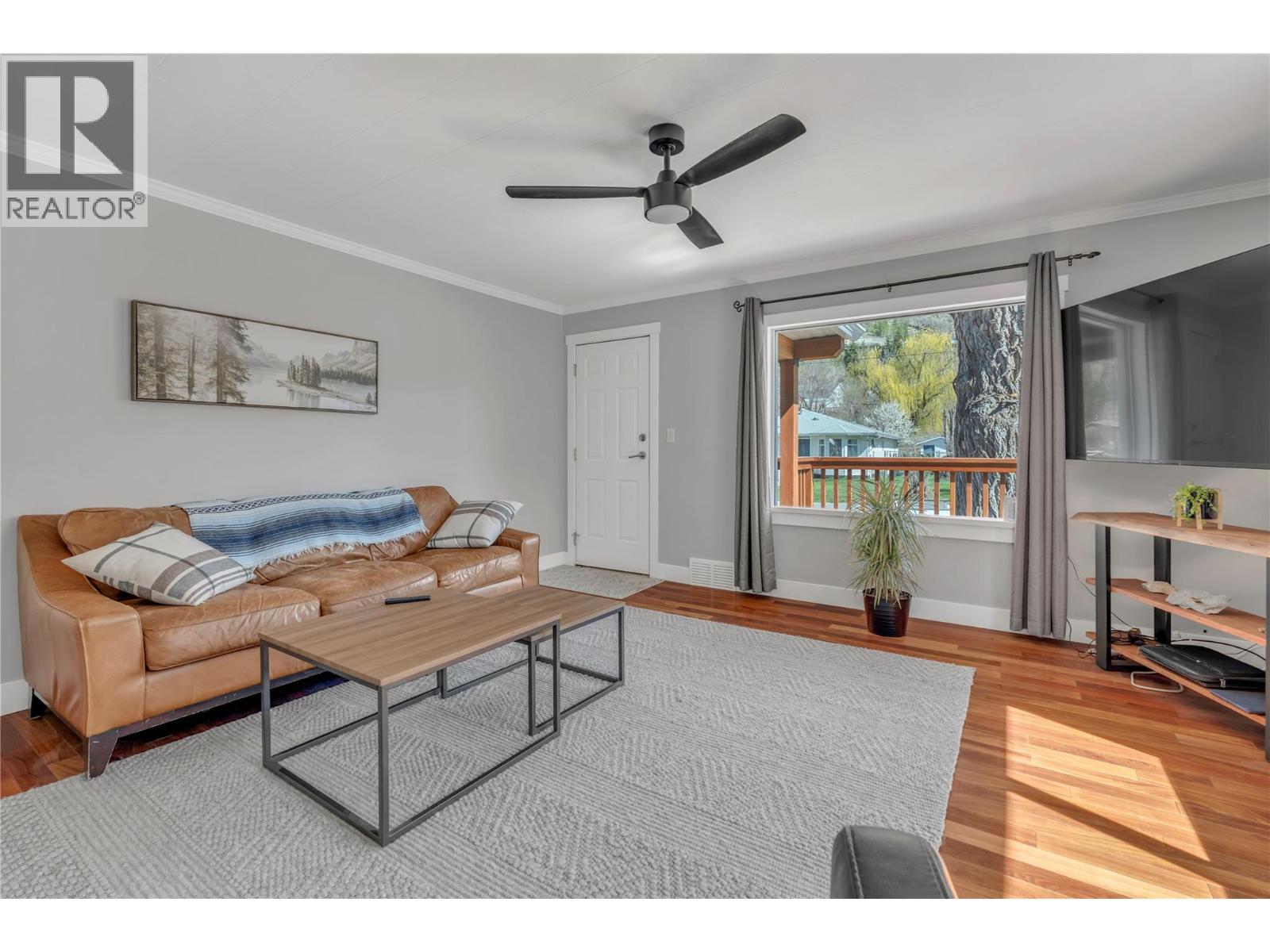 10602 Victoria Road S, Summerland, British Columbia  V0H 1Z2 - Photo 2 - 10382439