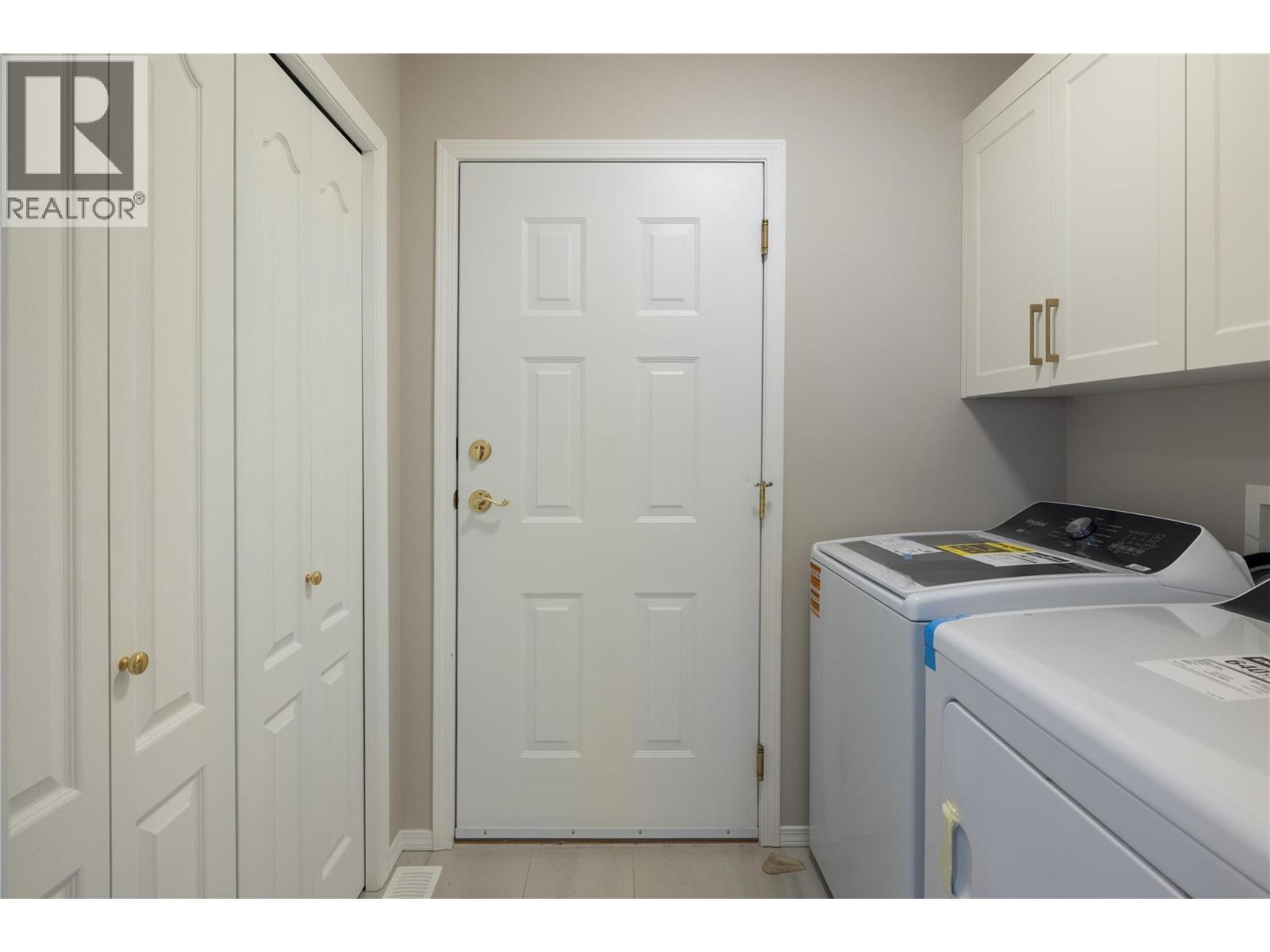 2300 Silver Place Unit# 14, Kelowna, British Columbia  V1V 2L5 - Photo 14 - 10383020