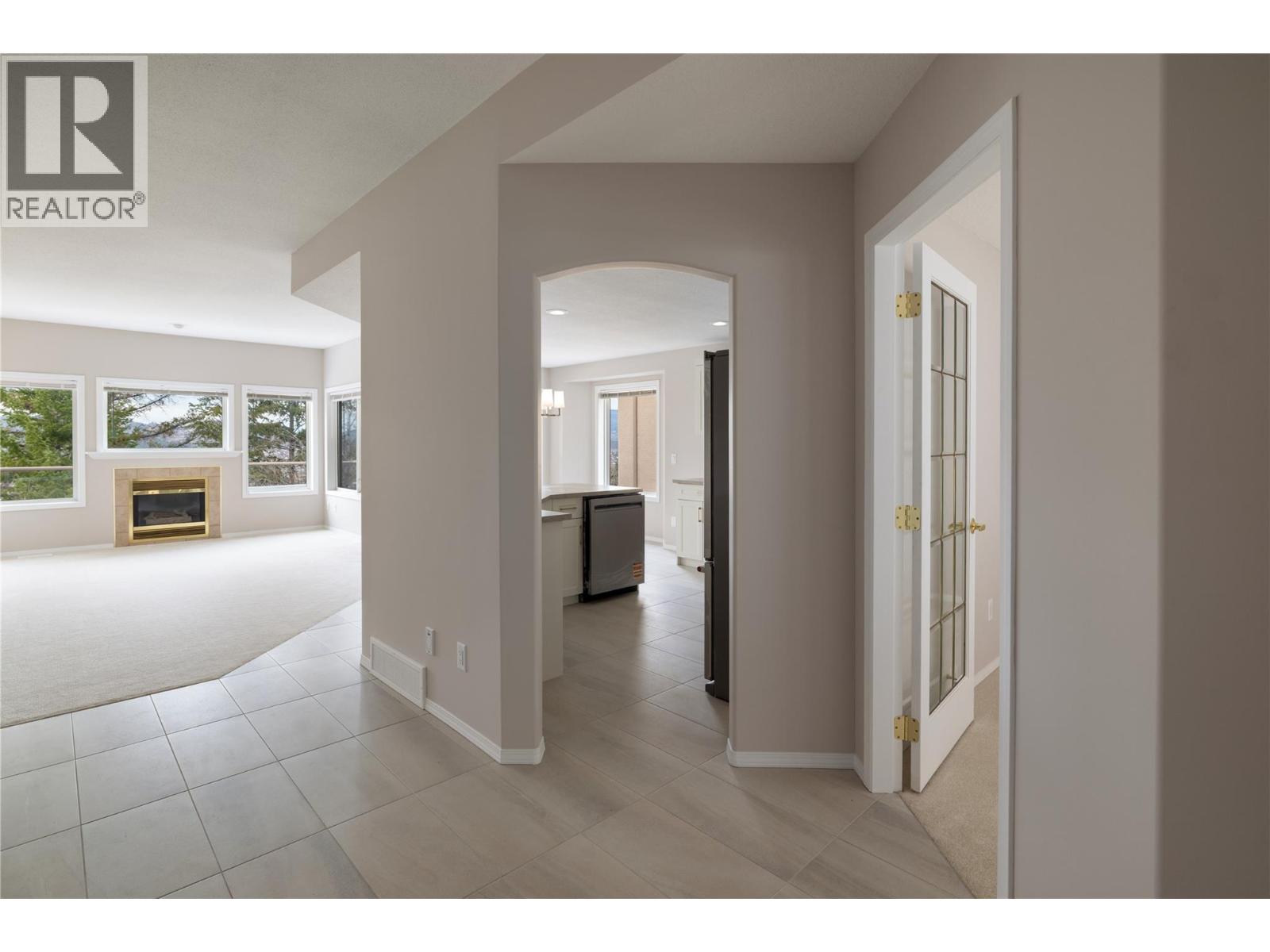 2300 Silver Place Unit# 14, Kelowna, British Columbia  V1V 2L5 - Photo 16 - 10383020