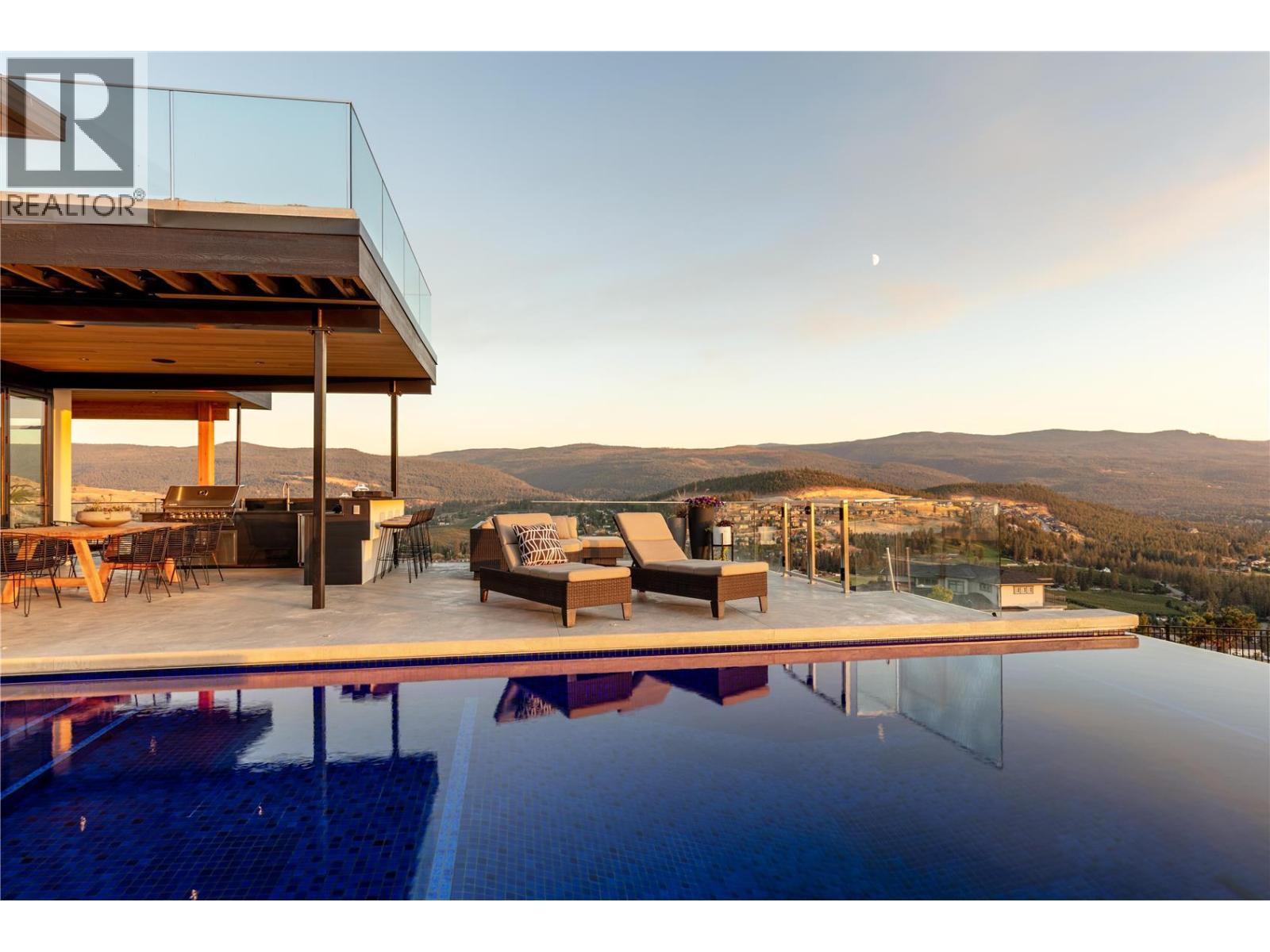 1372 Mine Hill Drive, Kelowna, British Columbia  V1P 1S5 - Photo 2 - 10382990