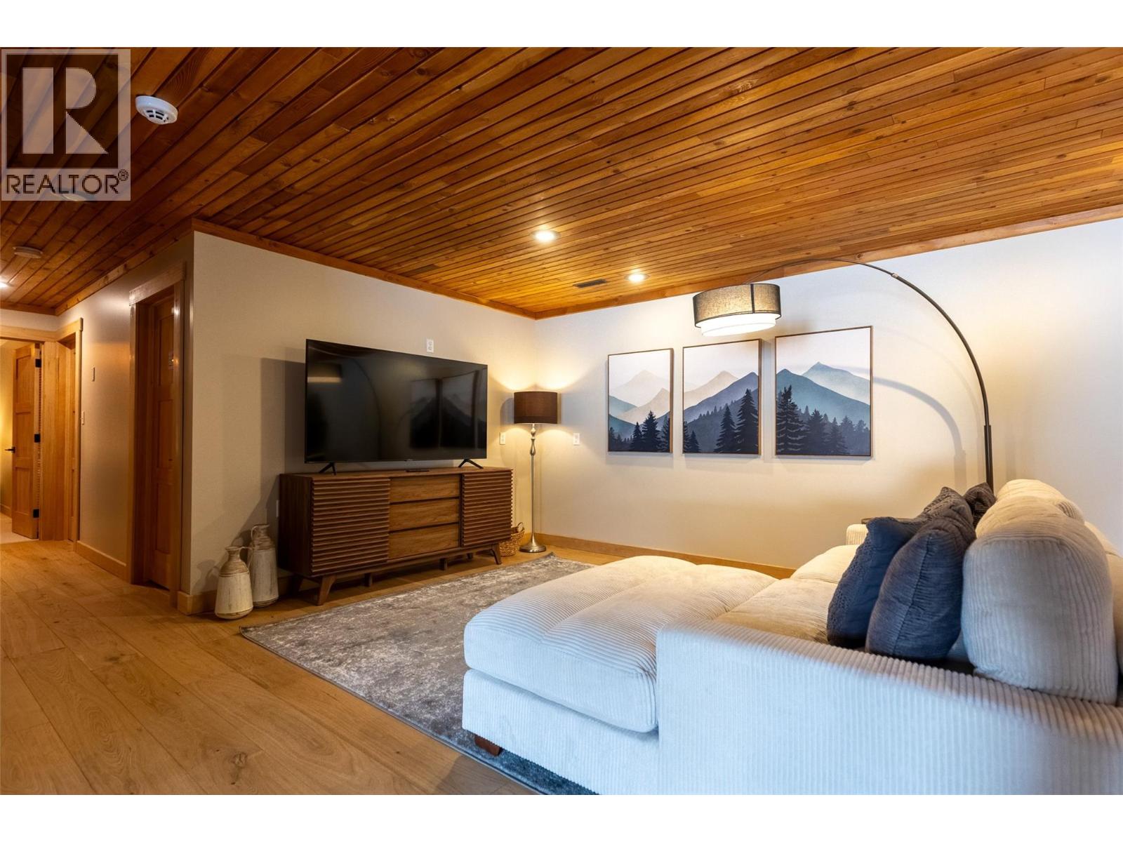 4061 Hill Road, Fernie, British Columbia  V0B 1M4 - Photo 32 - 10382708