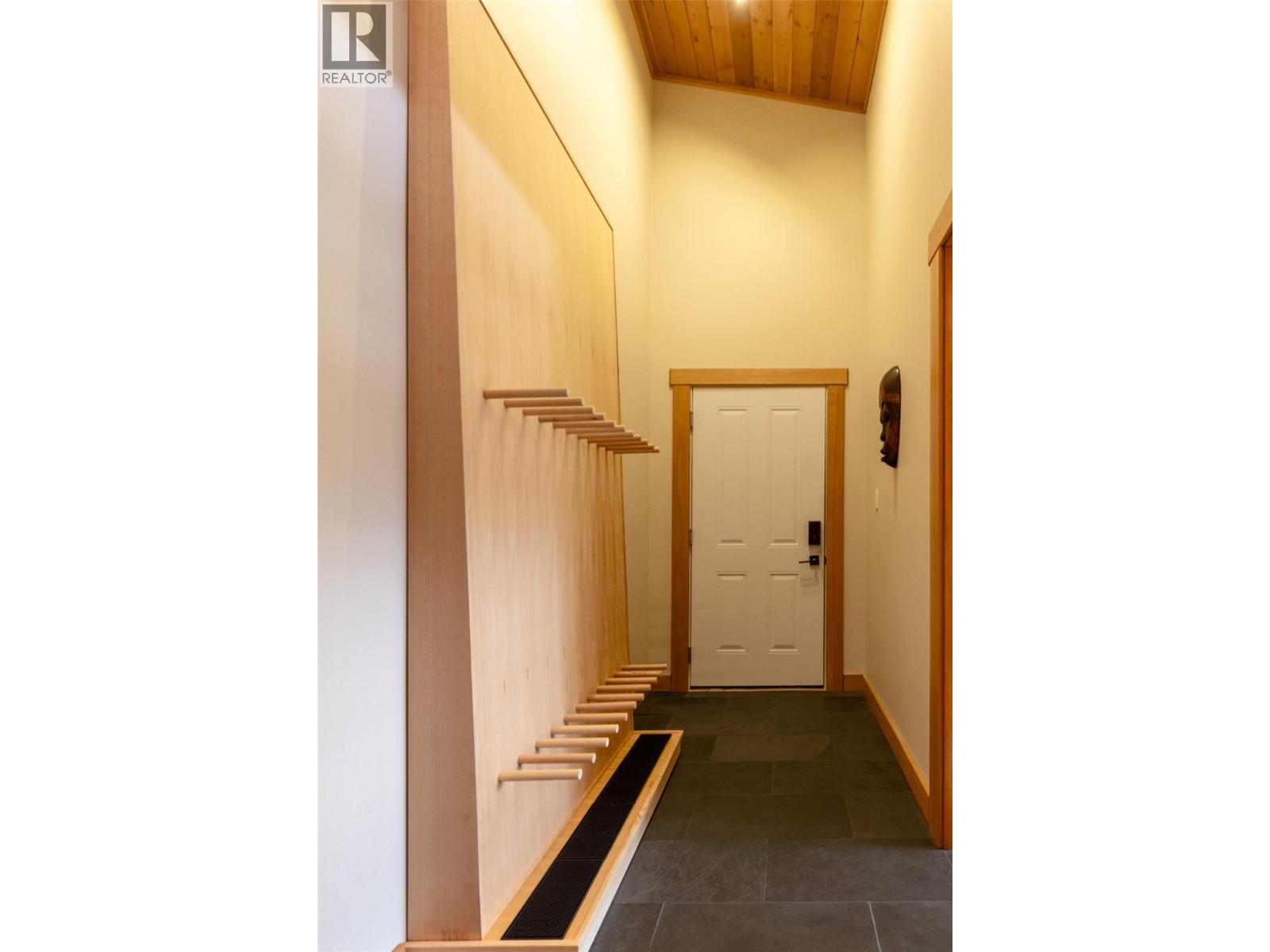 4061 Hill Road, Fernie, British Columbia  V0B 1M4 - Photo 44 - 10382708