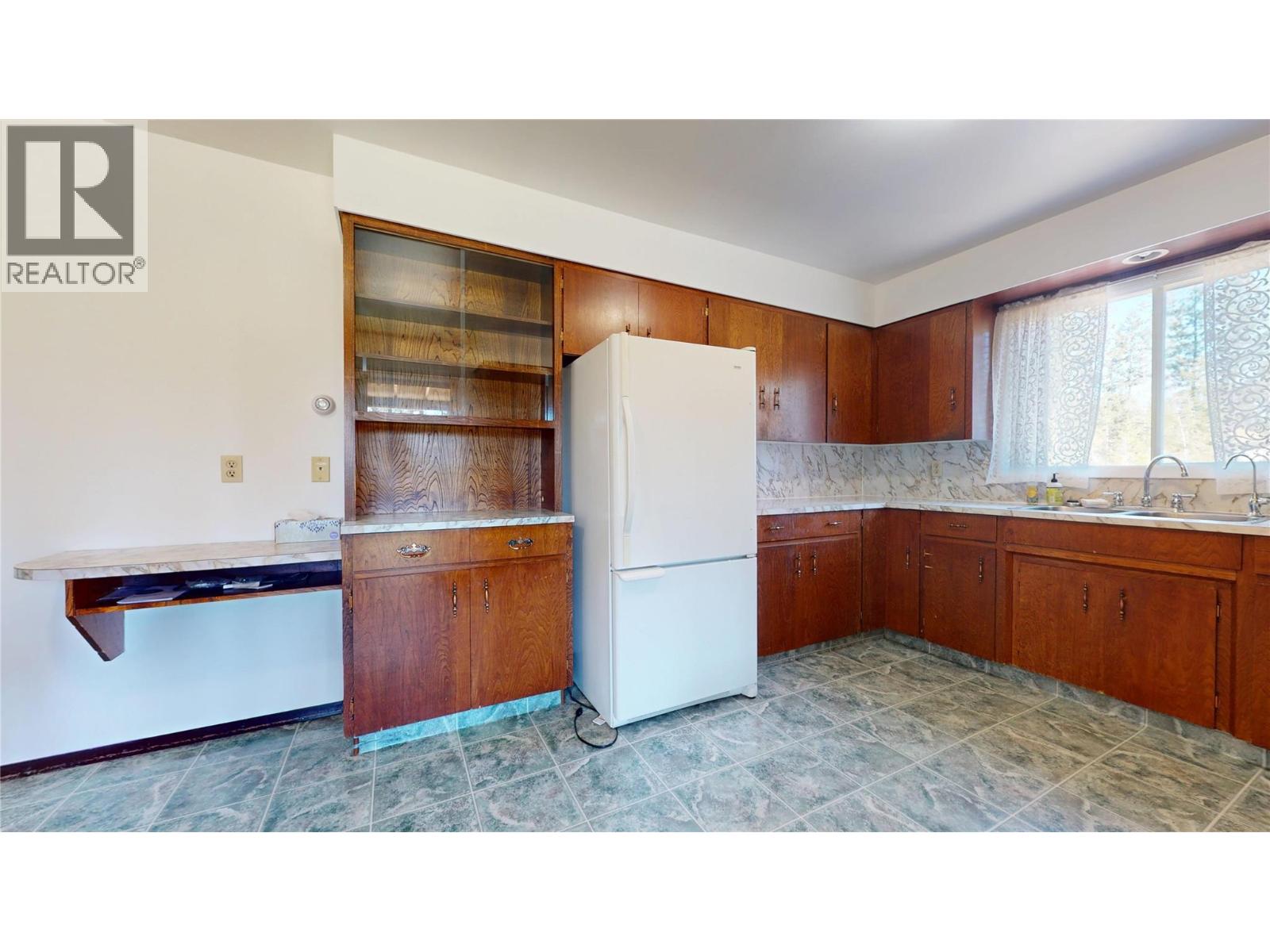 276 Cross Road N, Cranbrook, British Columbia  V1C 6W6 - Photo 10 - 10381523