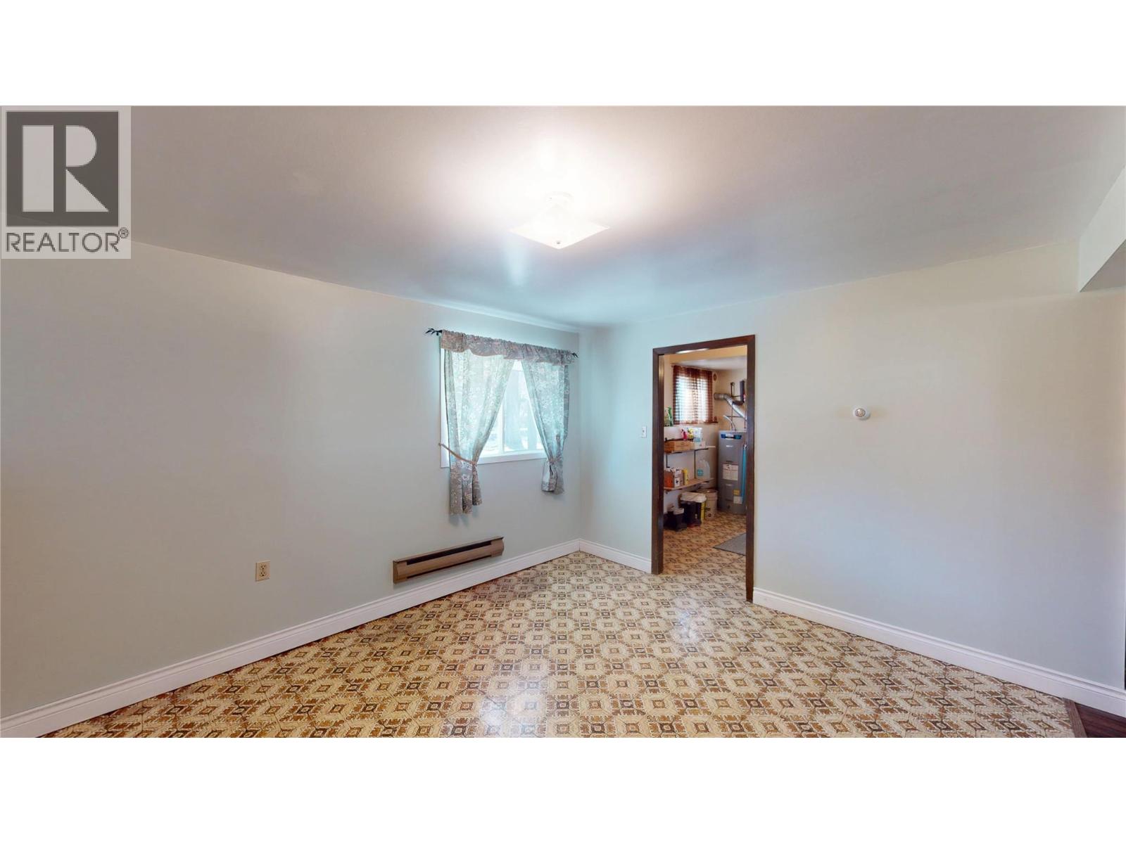 276 Cross Road N, Cranbrook, British Columbia  V1C 6W6 - Photo 29 - 10381523