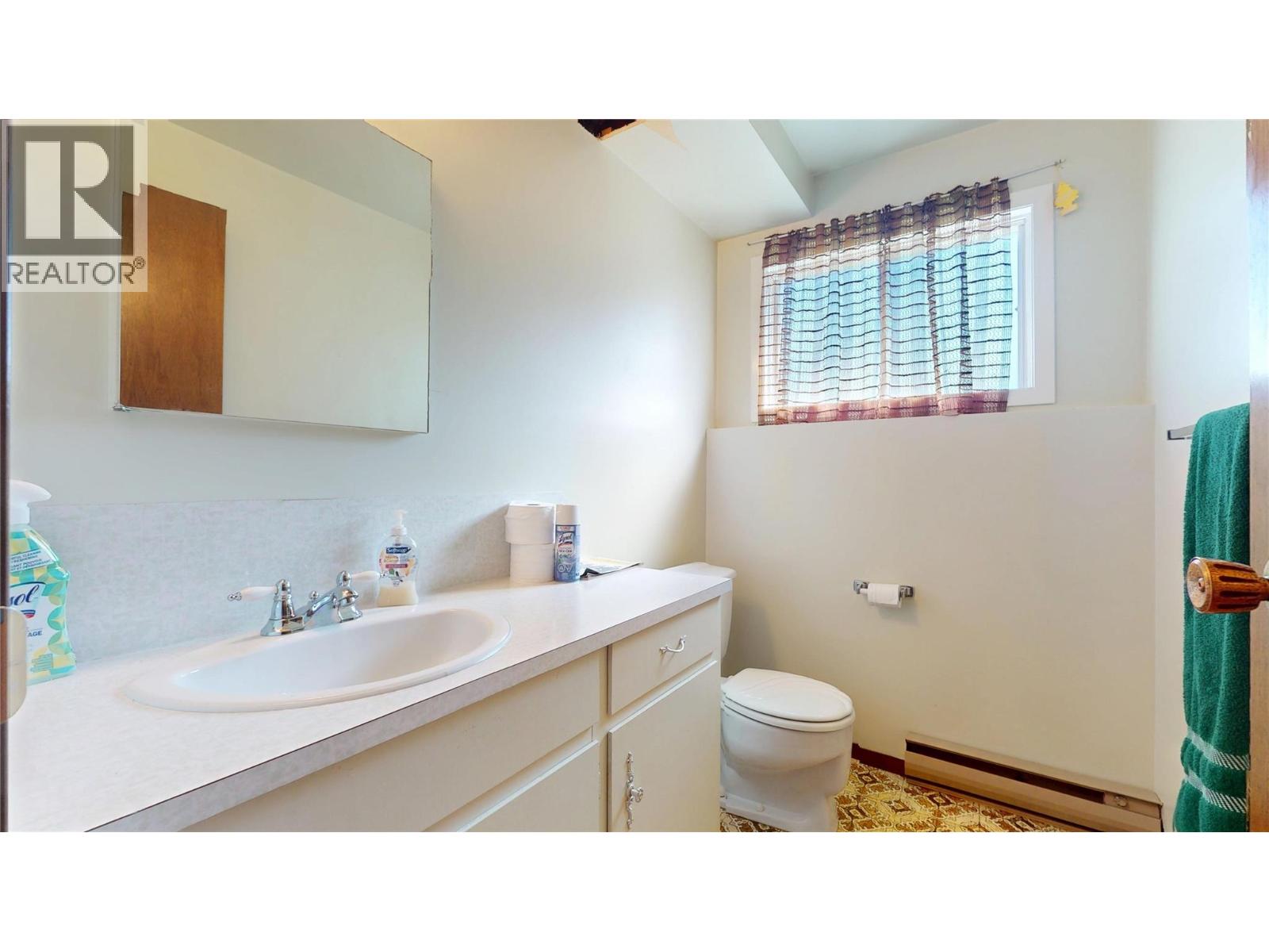 276 Cross Road N, Cranbrook, British Columbia  V1C 6W6 - Photo 34 - 10381523