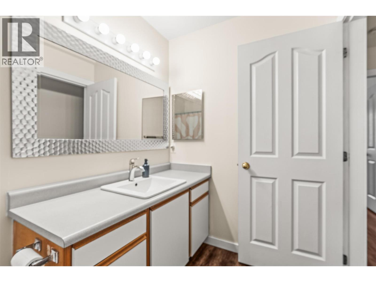 1041 Middleton Way Unit# 204, Vernon, British Columbia  V1B 2N3 - Photo 15 - 10383023