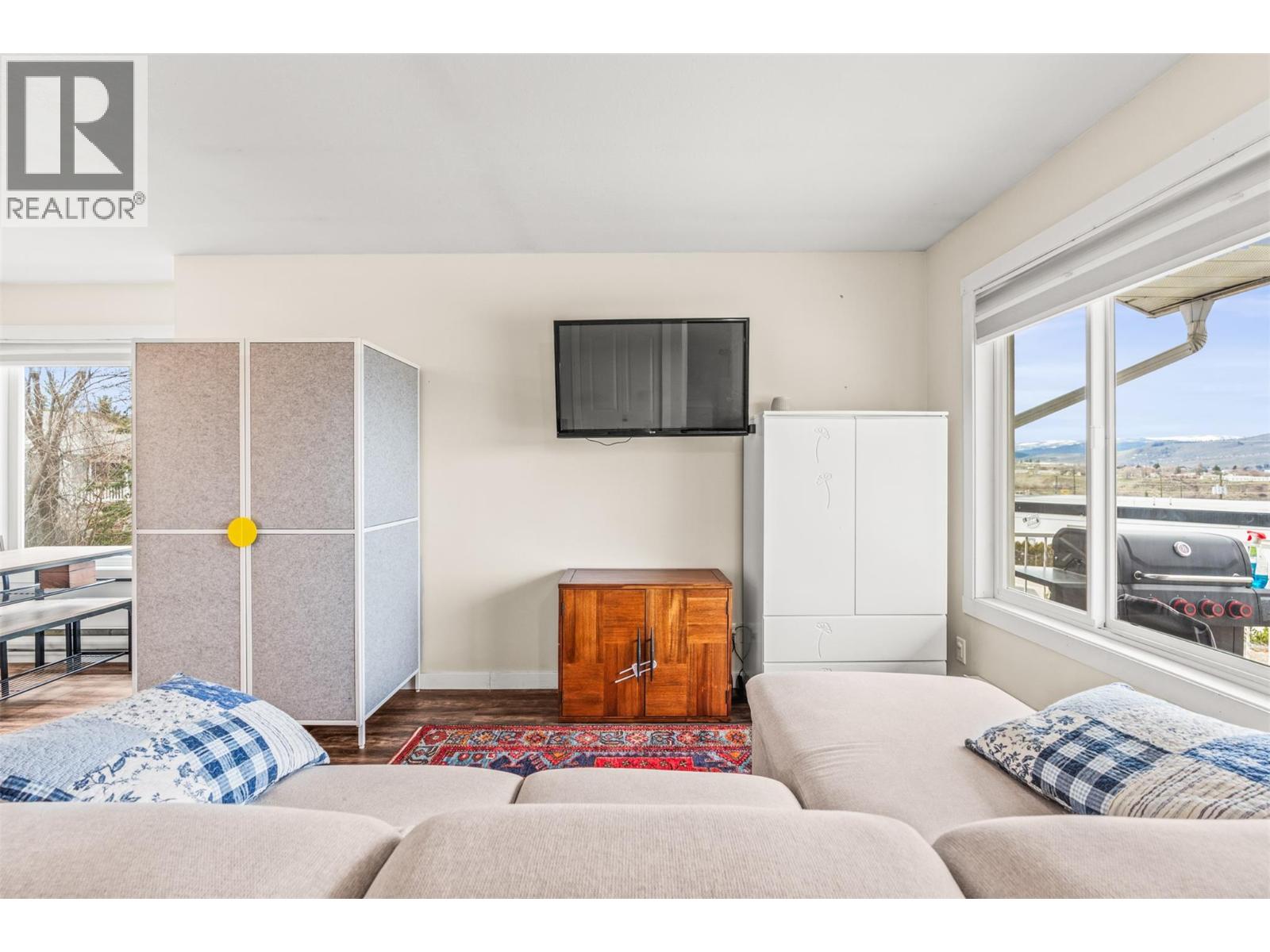 1041 Middleton Way Unit# 204, Vernon, British Columbia  V1B 2N3 - Photo 5 - 10383023