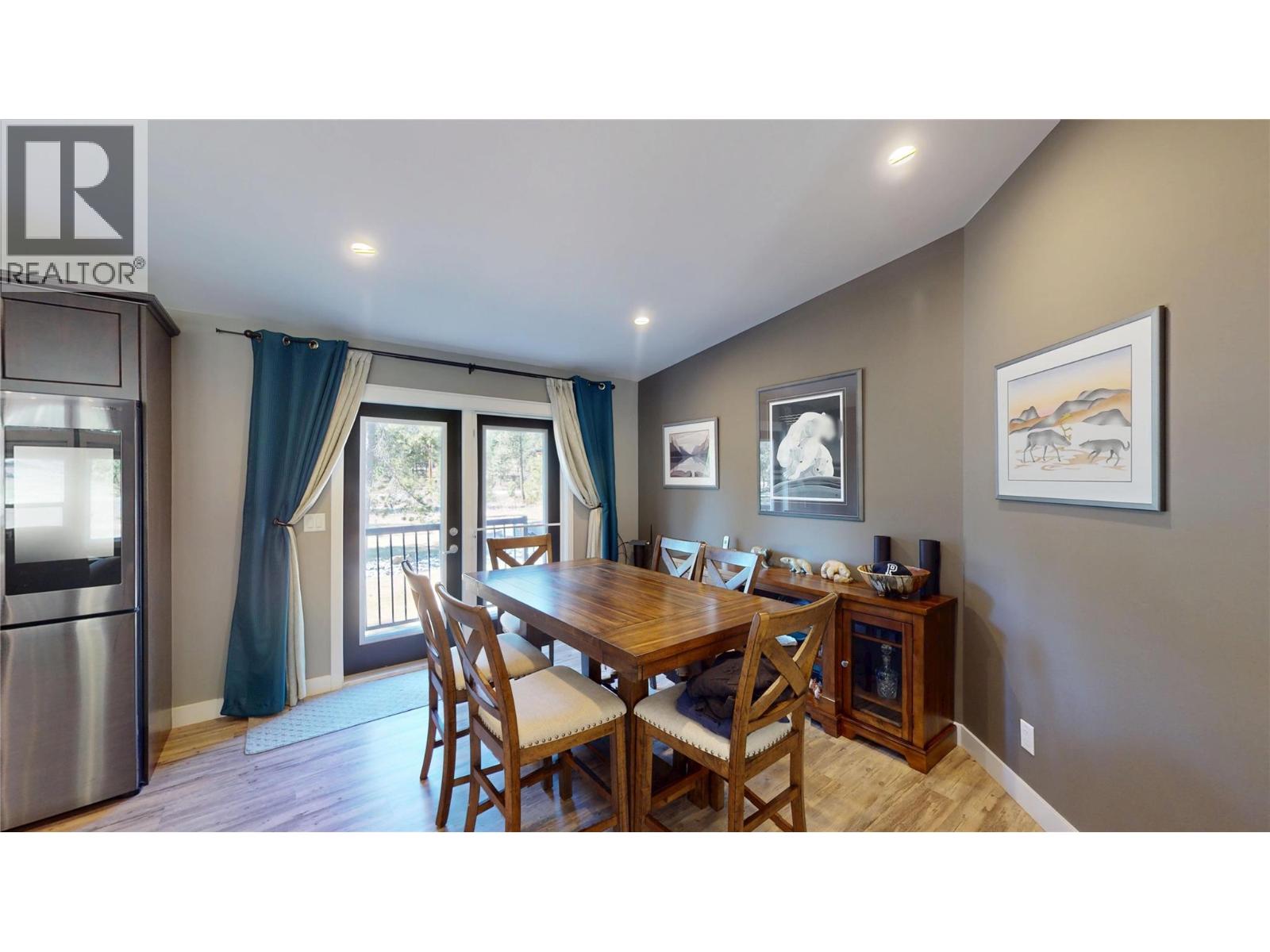 4160 93 Highway, Grasmere, British Columbia  V0B 1R0 - Photo 11 - 10382975