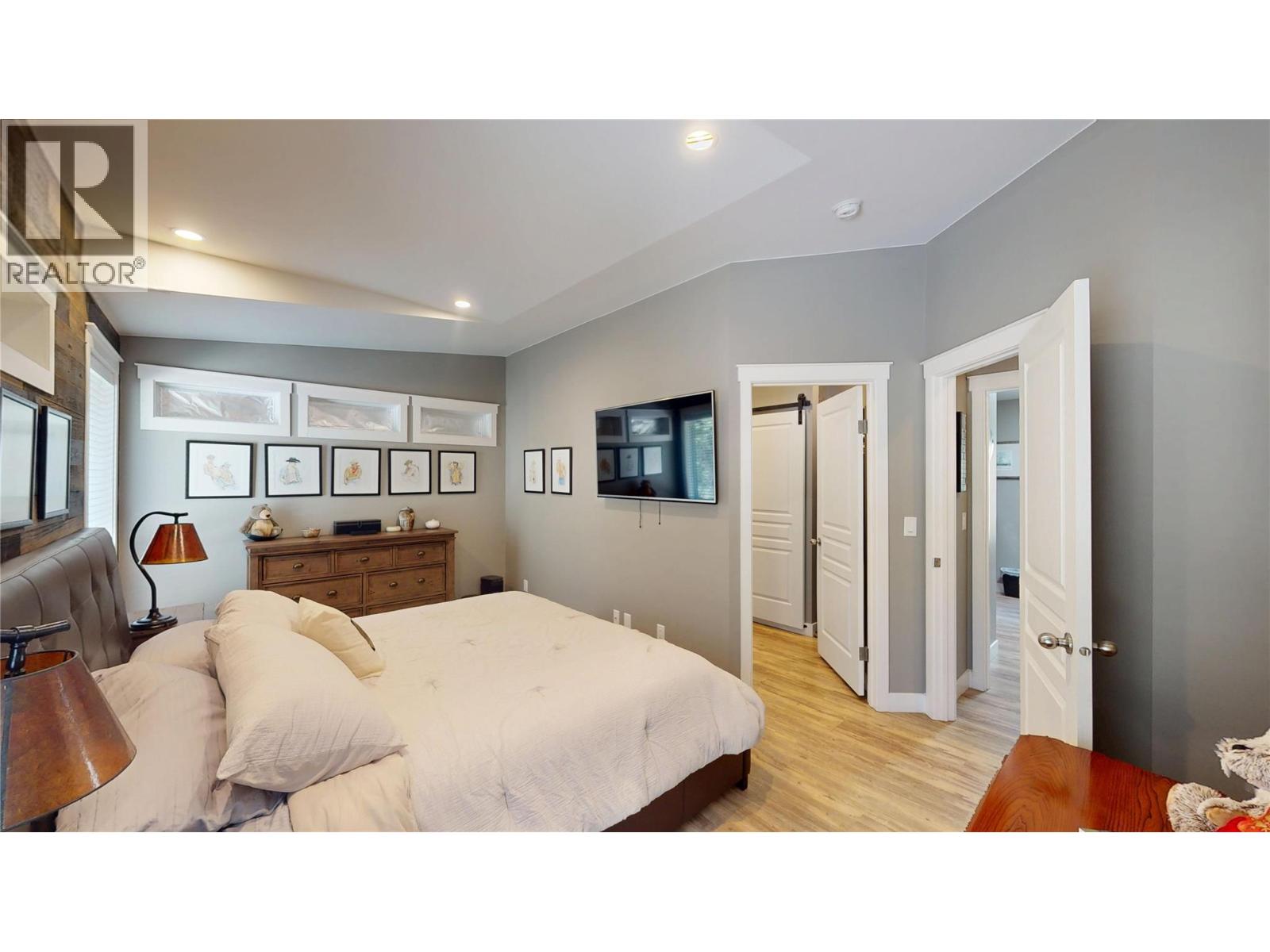 4160 93 Highway, Grasmere, British Columbia  V0B 1R0 - Photo 13 - 10382975