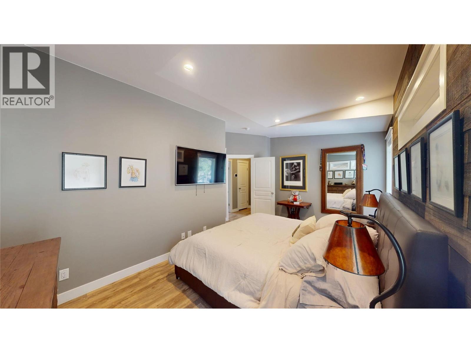 4160 93 Highway, Grasmere, British Columbia  V0B 1R0 - Photo 14 - 10382975