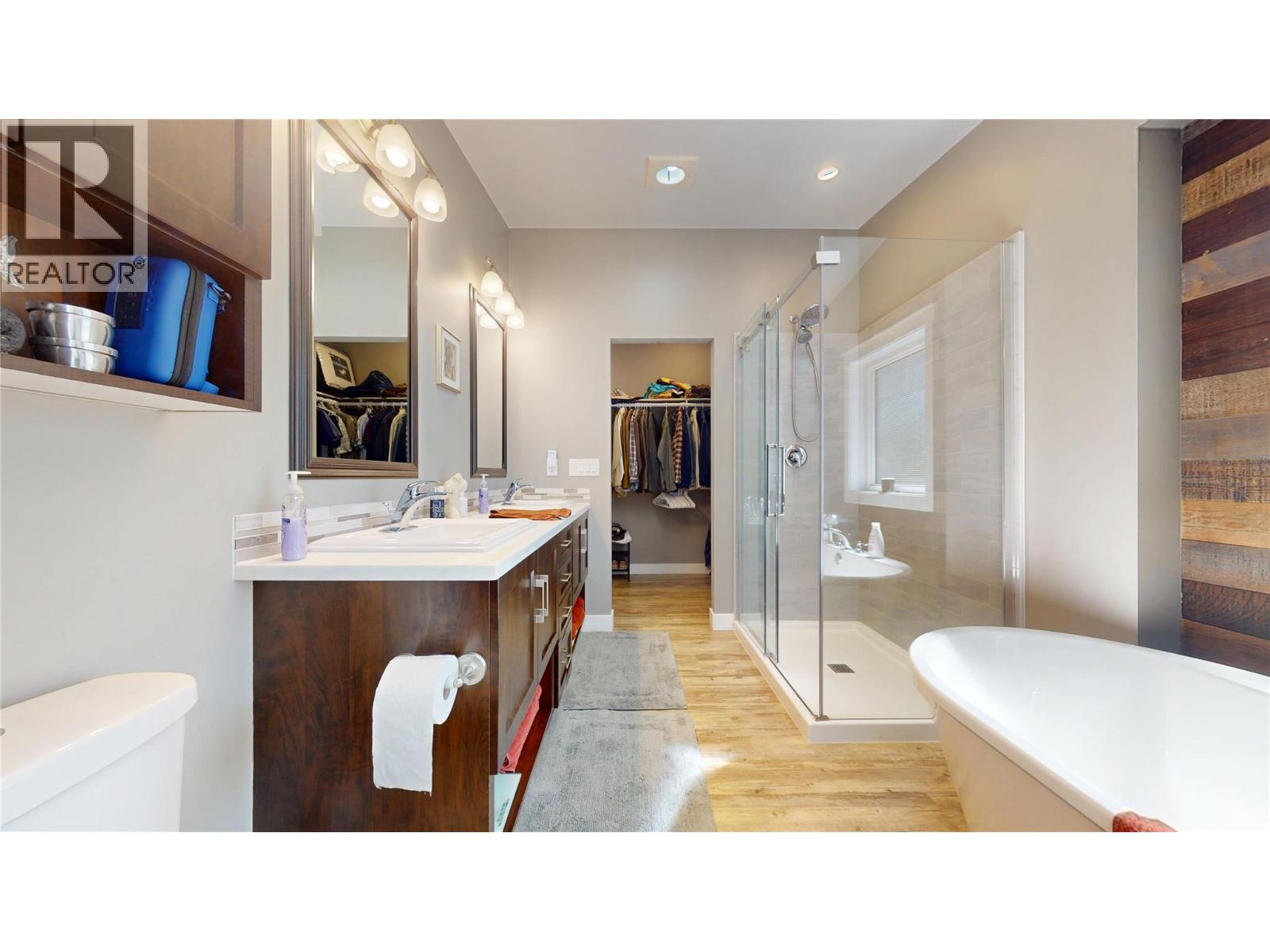 4160 93 Highway, Grasmere, British Columbia  V0B 1R0 - Photo 18 - 10382975