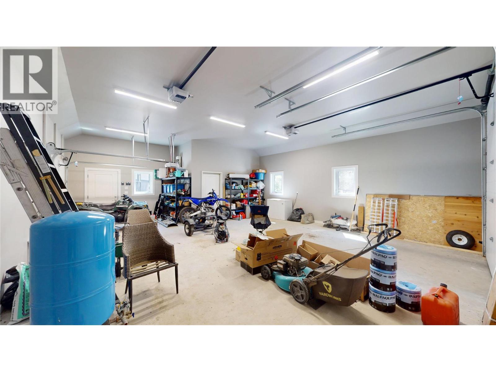 4160 93 Highway, Grasmere, British Columbia  V0B 1R0 - Photo 35 - 10382975