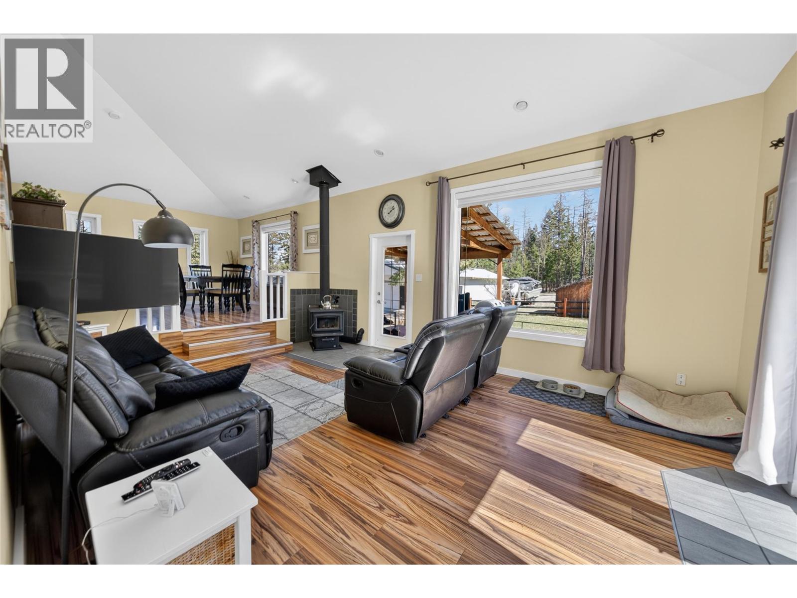 2800 34th Avenue S, Cranbrook, British Columbia  V1C 6Z5 - Photo 8 - 10382932