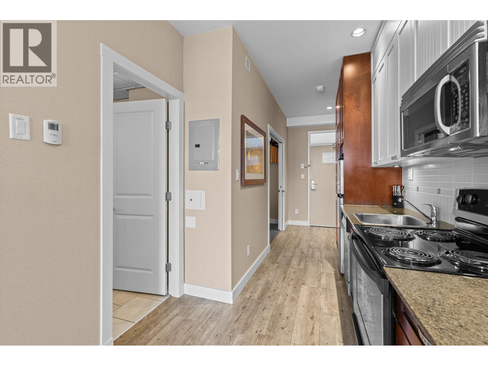 13011 Lakeshore Drive S Unit# 369, Summerland, British Columbia  V0H 1Z1 - Photo 6 - 10382725