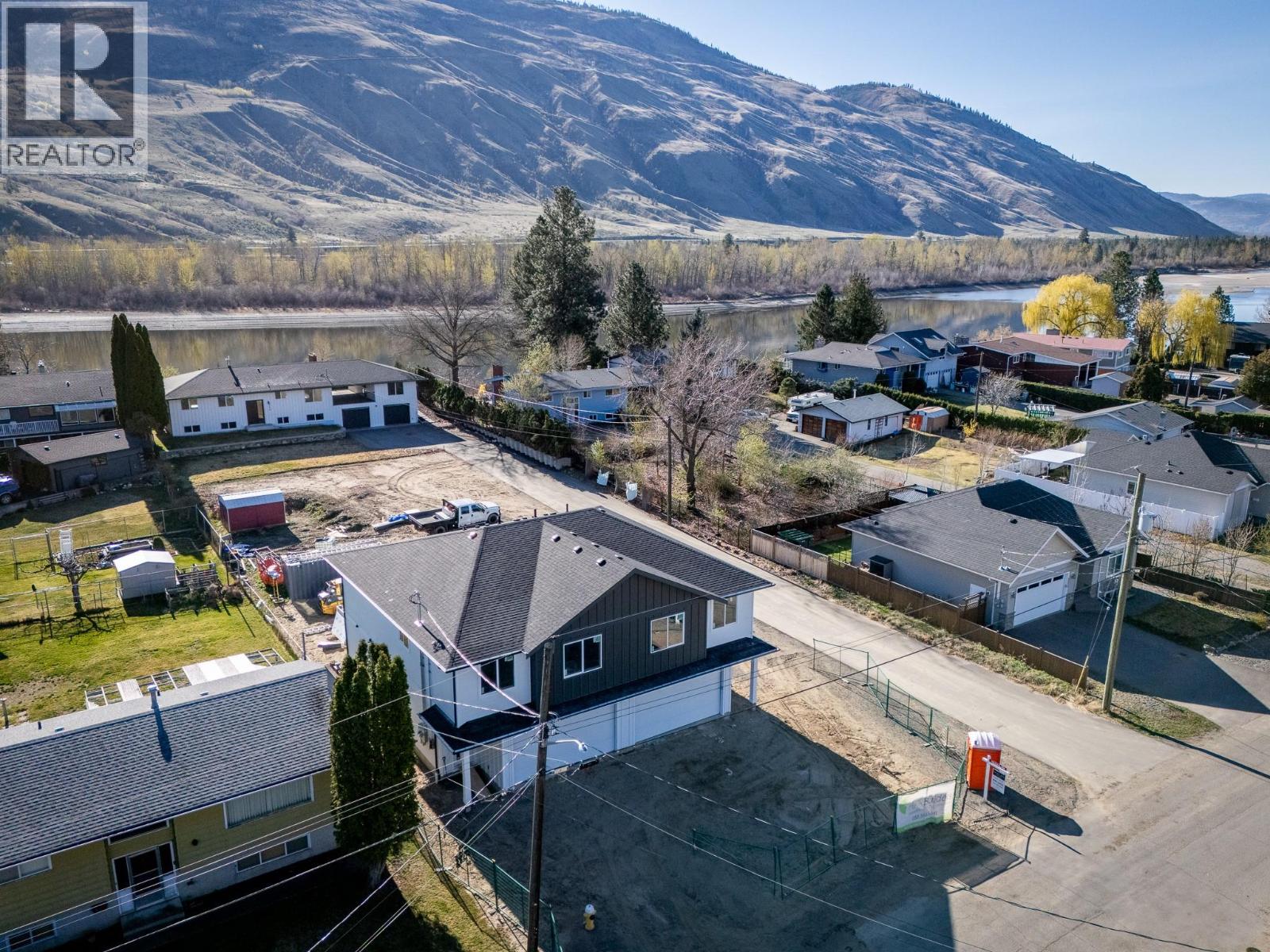 3279 A Schubert Road, Kamloops, British Columbia  V2B 6Y4 - Photo 5 - 10382616