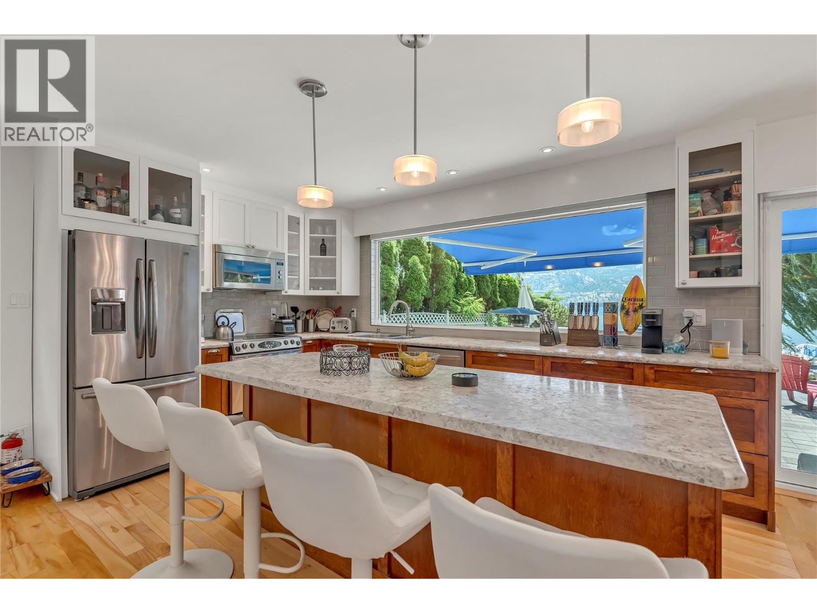 4589 Lakeside Road, Penticton, British Columbia  V2A 8W4 - Photo 12 - 10383027