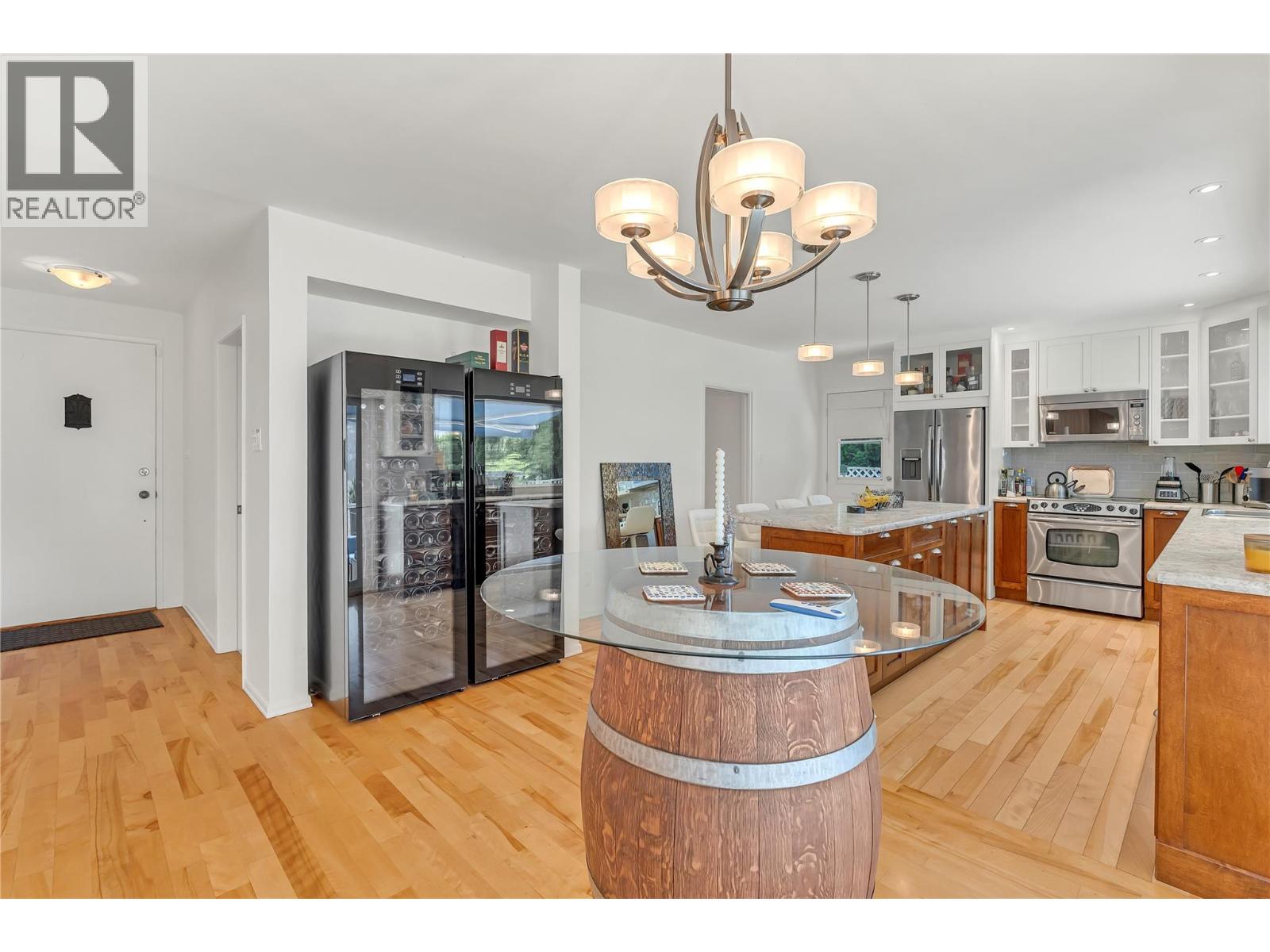 4589 Lakeside Road, Penticton, British Columbia  V2A 8W4 - Photo 18 - 10383027