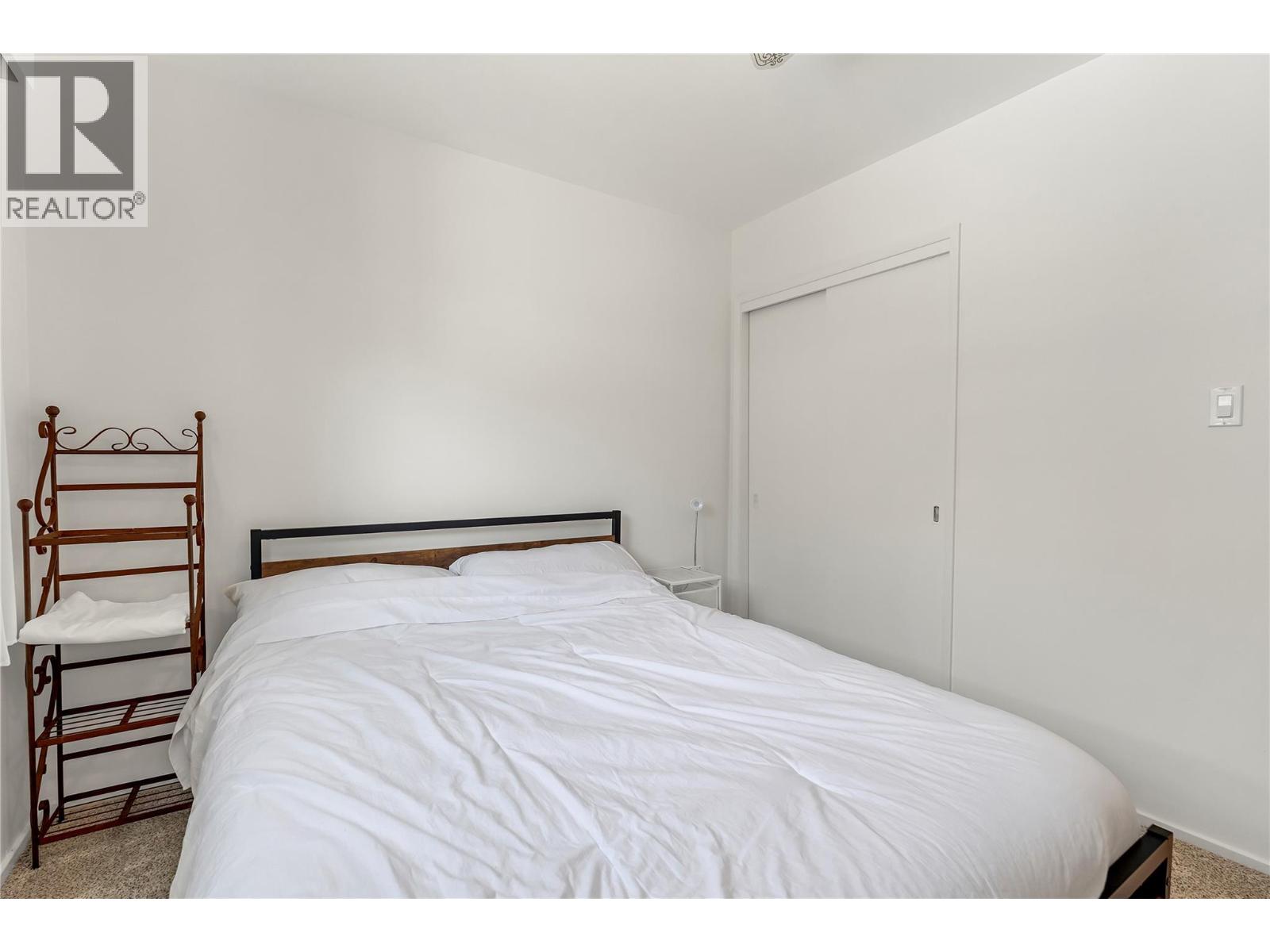 4589 Lakeside Road, Penticton, British Columbia  V2A 8W4 - Photo 35 - 10383027