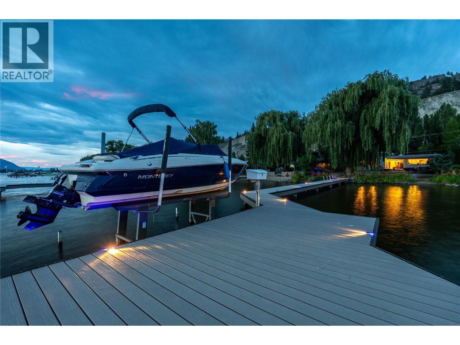 4589 Lakeside Road, Penticton, British Columbia  V2A 8W4 - Photo 45 - 10383027