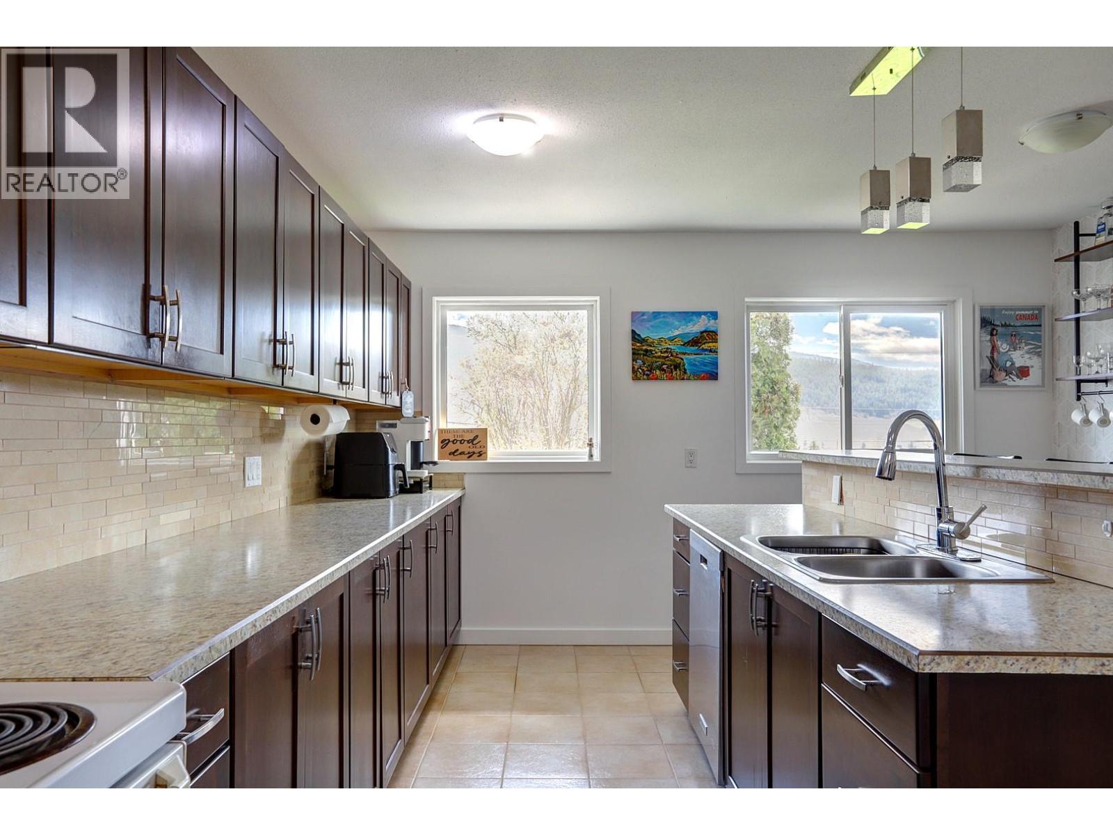 9811 Venables Drive, Vernon, British Columbia  V1B 2K1 - Photo 13 - 10381676