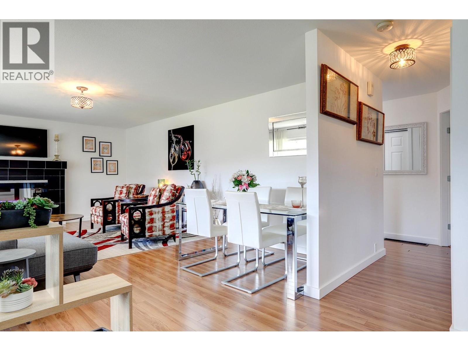 9811 Venables Drive, Vernon, British Columbia  V1B 2K1 - Photo 5 - 10381676