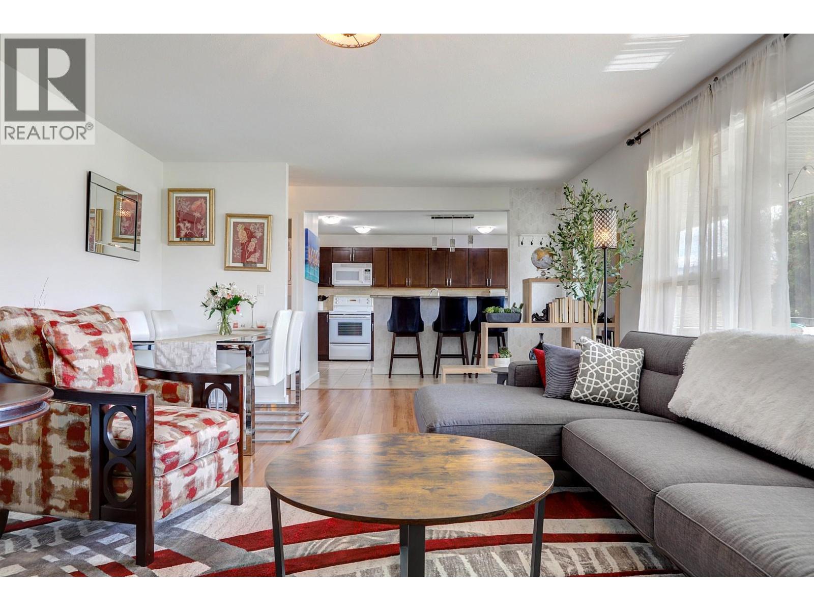 9811 Venables Drive, Vernon, British Columbia  V1B 2K1 - Photo 9 - 10381676