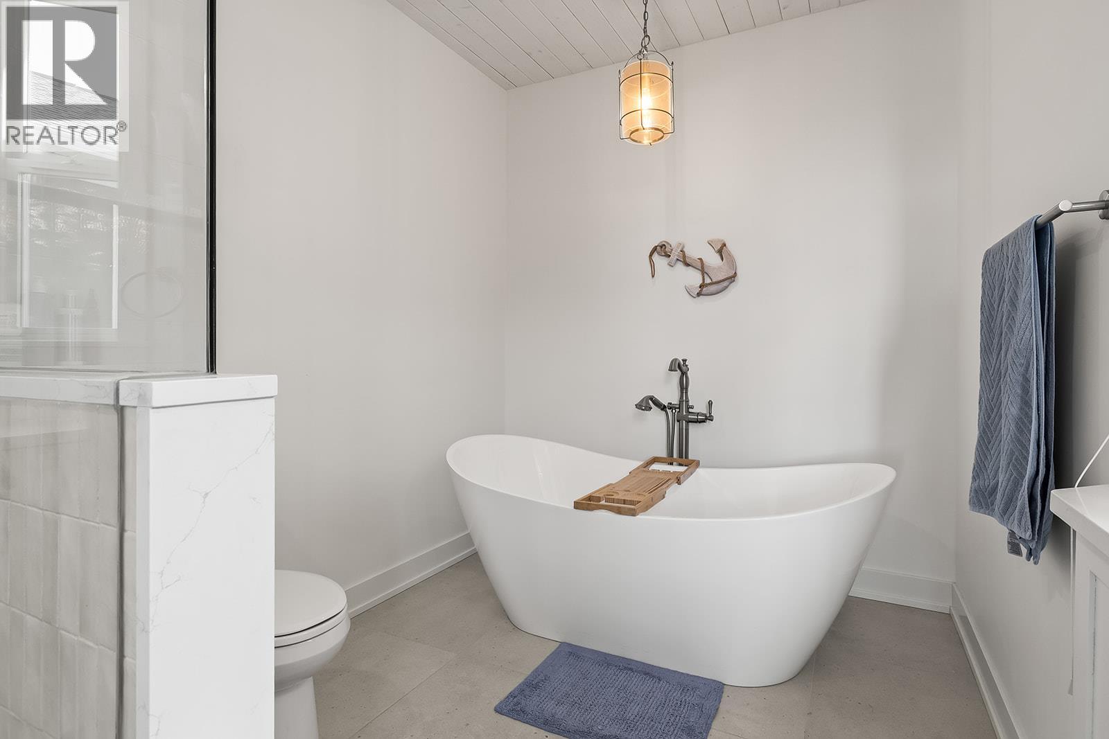 629 Almandine Court, Kelowna, British Columbia  V1W 4Z5 - Photo 31 - 10373724