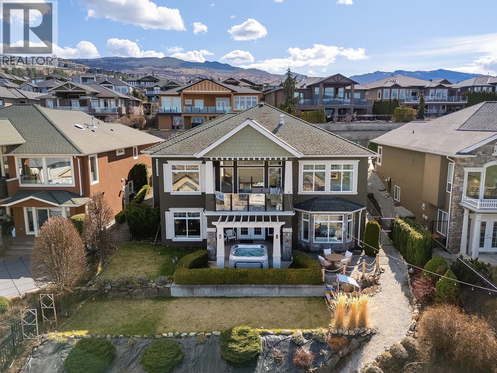 629 Almandine Court, Kelowna, British Columbia  V1W 4Z5 - Photo 4 - 10373724