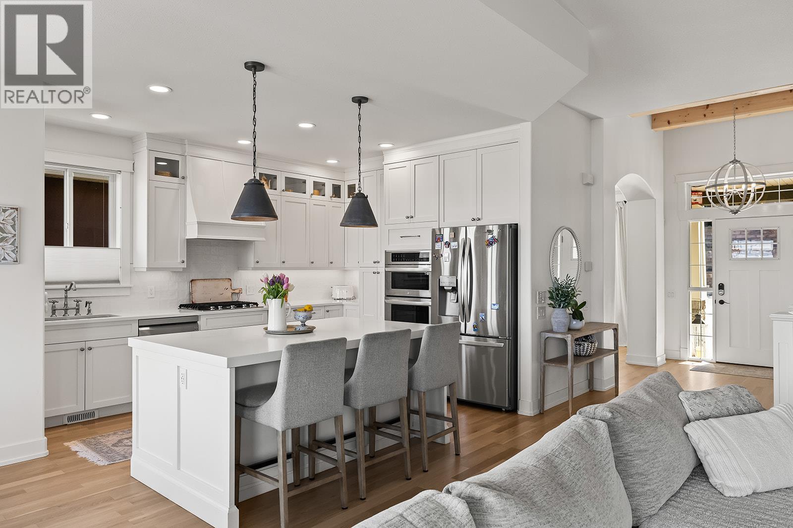 629 Almandine Court, Kelowna, British Columbia  V1W 4Z5 - Photo 8 - 10373724