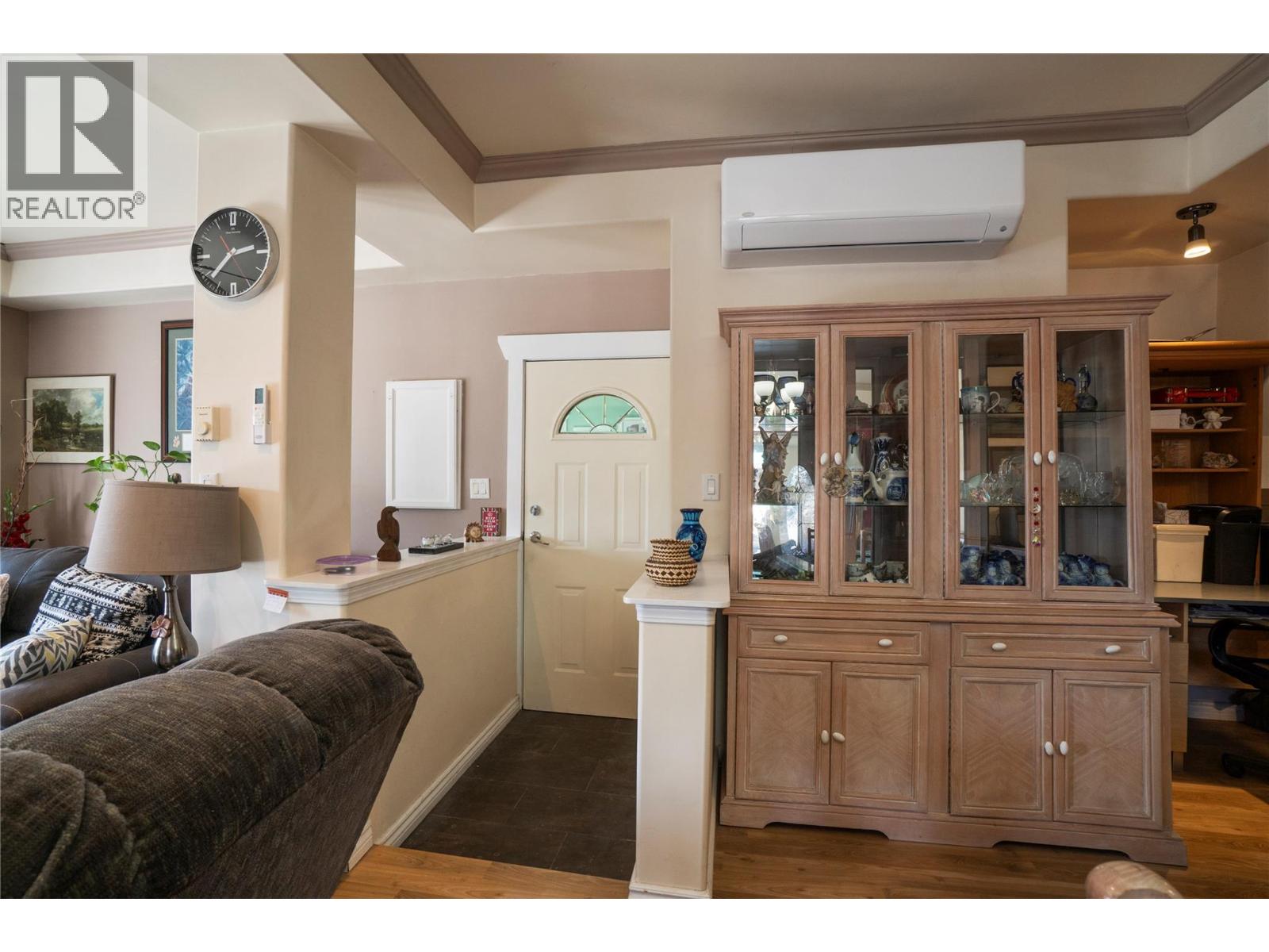 6327 Squilax-Anglemont Road, Magna Bay, British Columbia  V0E 1M7 - Photo 28 - 10382728