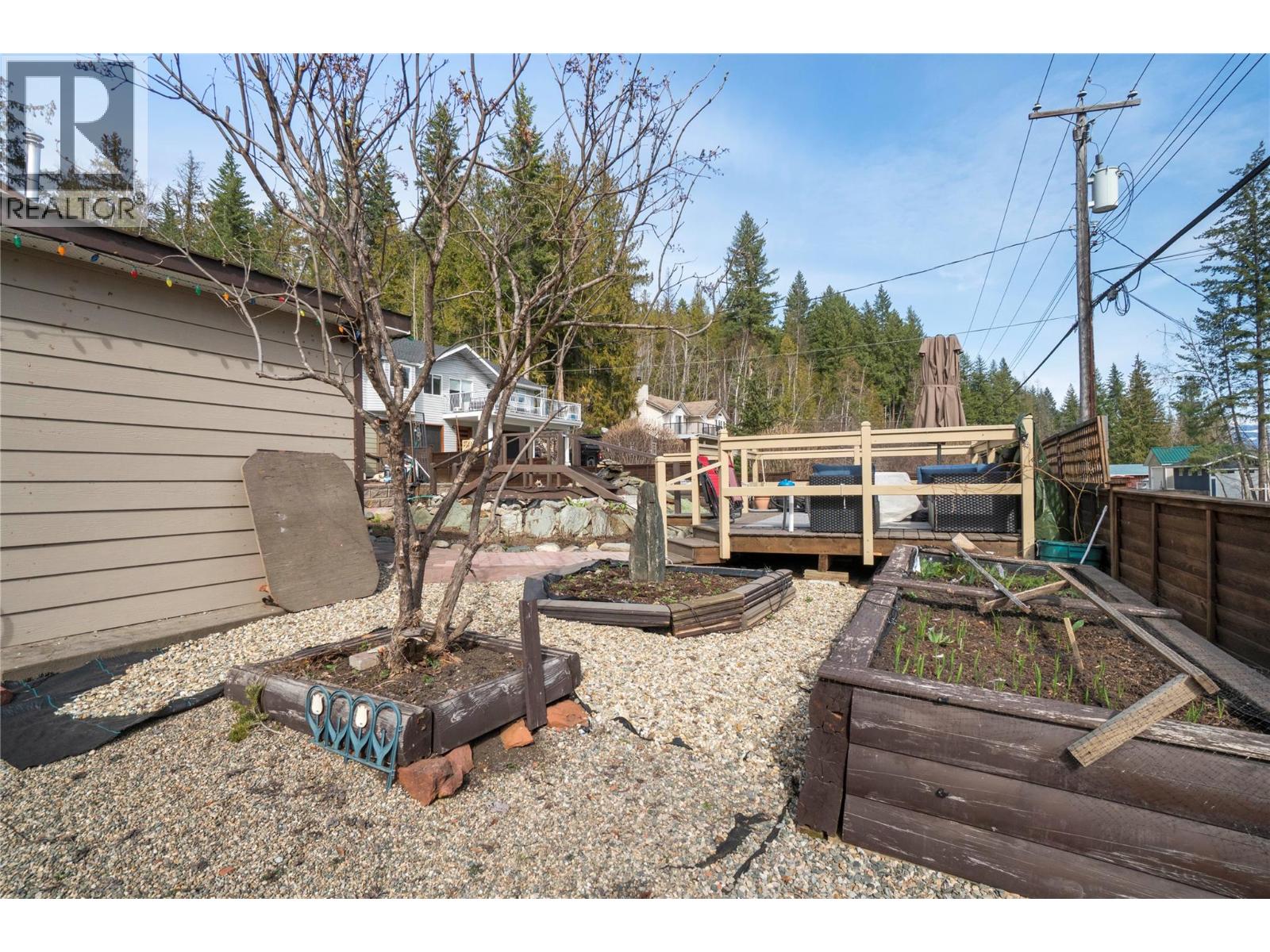 6327 Squilax-Anglemont Road, Magna Bay, British Columbia  V0E 1M7 - Photo 47 - 10382728