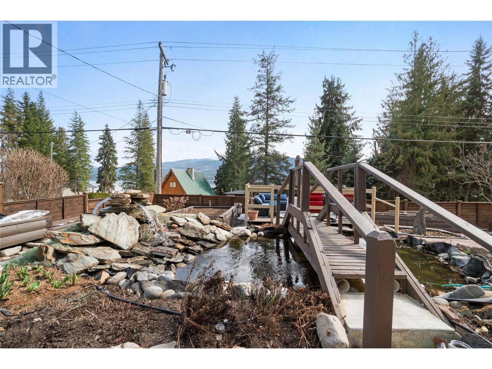 6327 Squilax-Anglemont Road, Magna Bay, British Columbia  V0E 1M7 - Photo 49 - 10382728