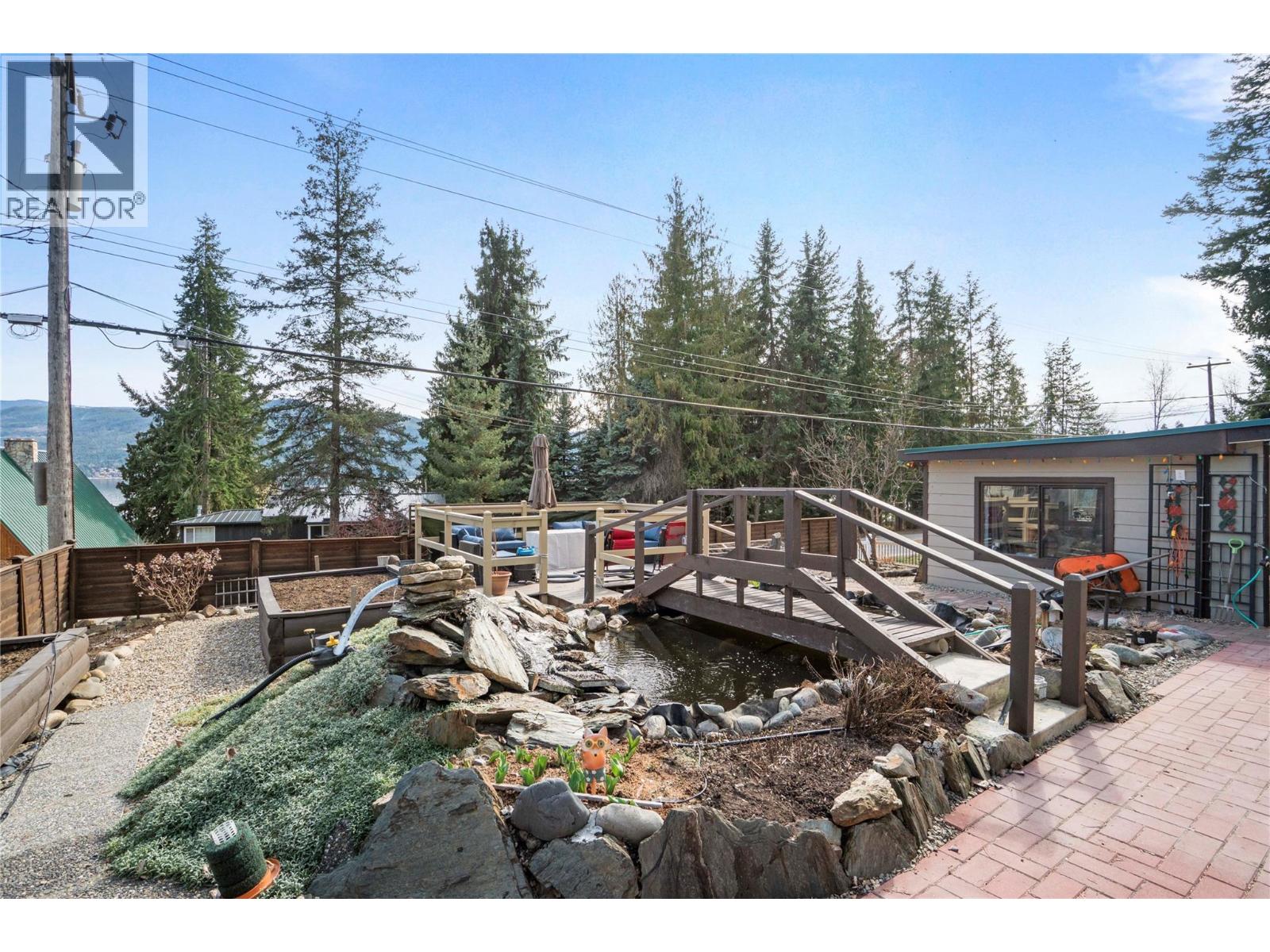 6327 Squilax-Anglemont Road, Magna Bay, British Columbia  V0E 1M7 - Photo 51 - 10382728