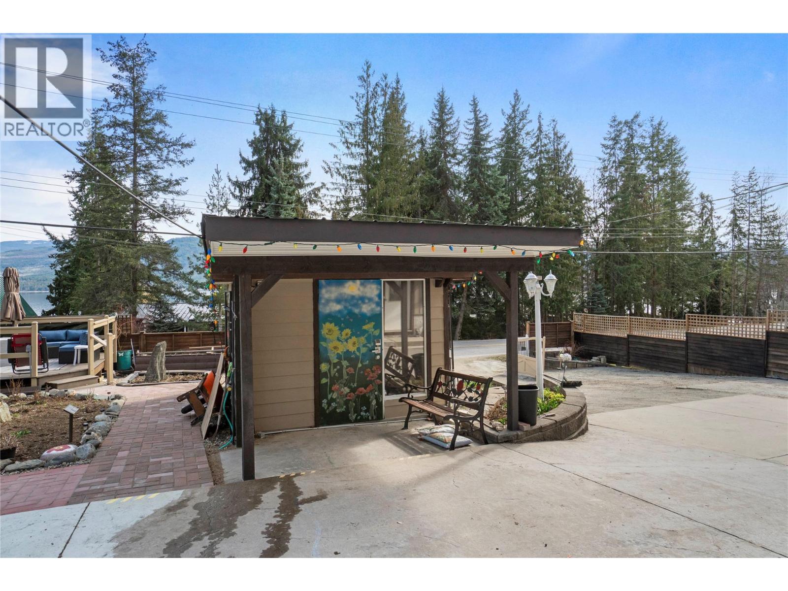 6327 Squilax-Anglemont Road, Magna Bay, British Columbia  V0E 1M7 - Photo 54 - 10382728