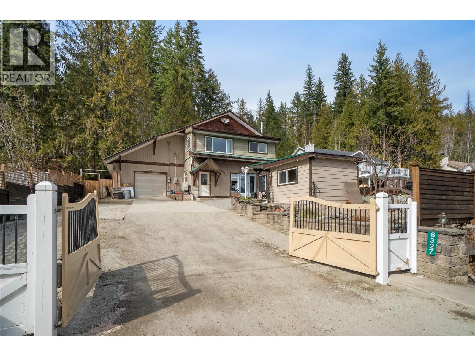 6327 Squilax-Anglemont Road, Magna Bay, British Columbia  V0E 1M7 - Photo 58 - 10382728