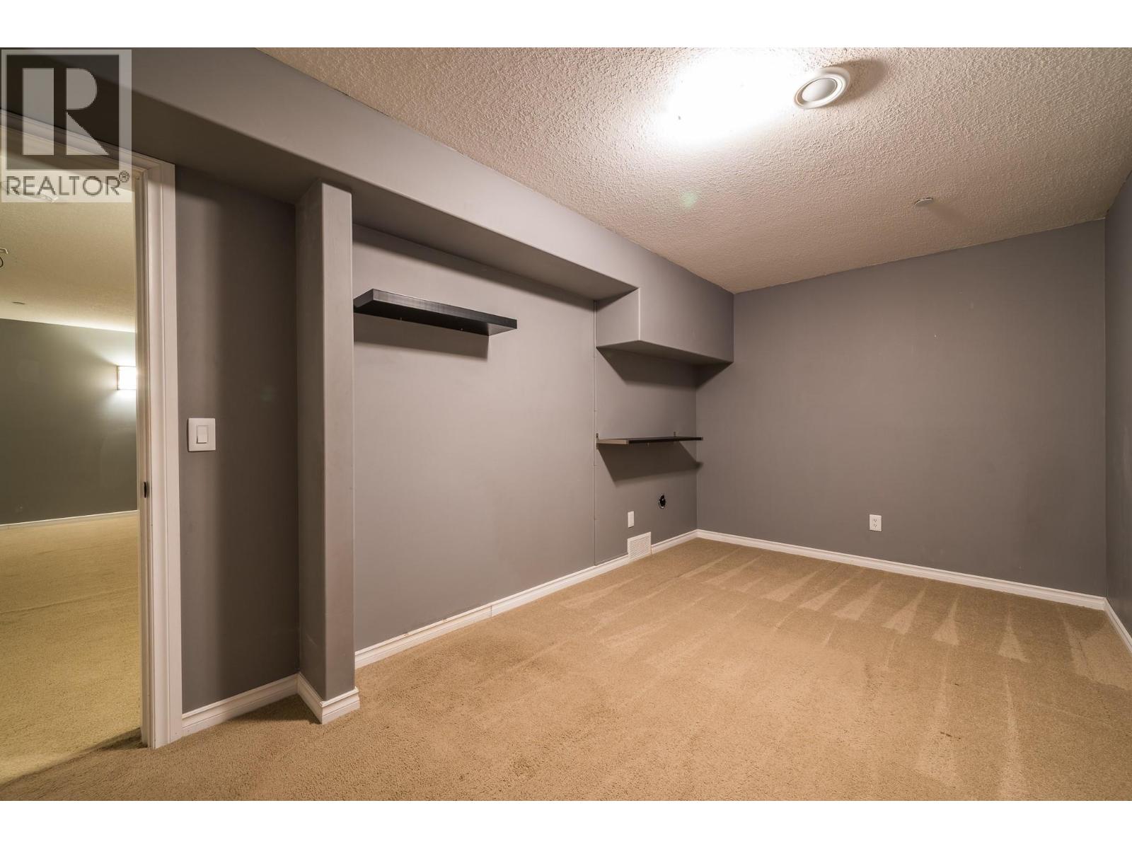 8925 Grizzly Crescent, Kamloops, British Columbia  V2C 6T9 - Photo 27 - 10382046