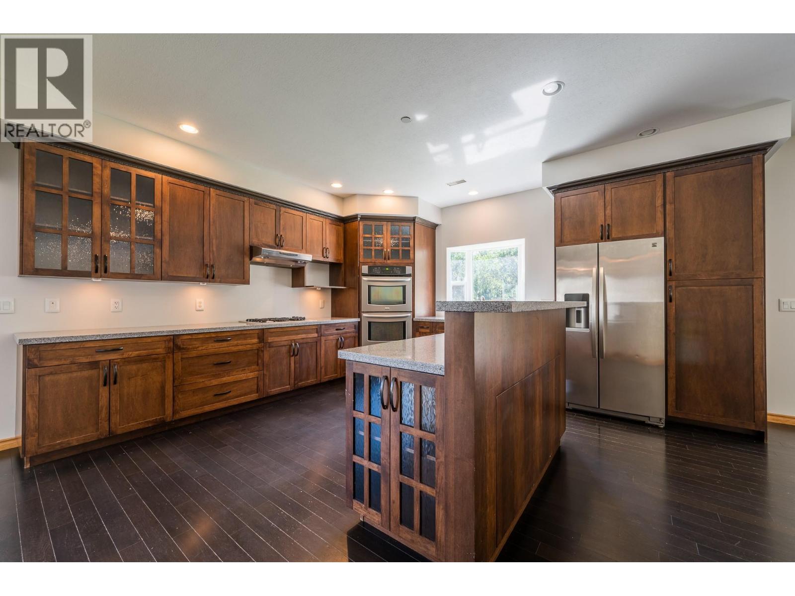 8925 Grizzly Crescent, Kamloops, British Columbia  V2C 6T9 - Photo 4 - 10382046