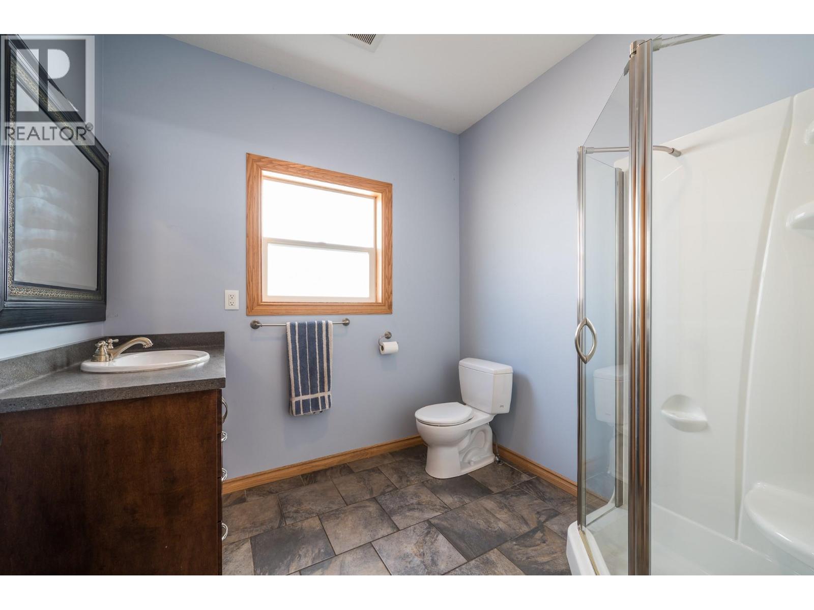 8925 Grizzly Crescent, Kamloops, British Columbia  V2C 6T9 - Photo 8 - 10382046